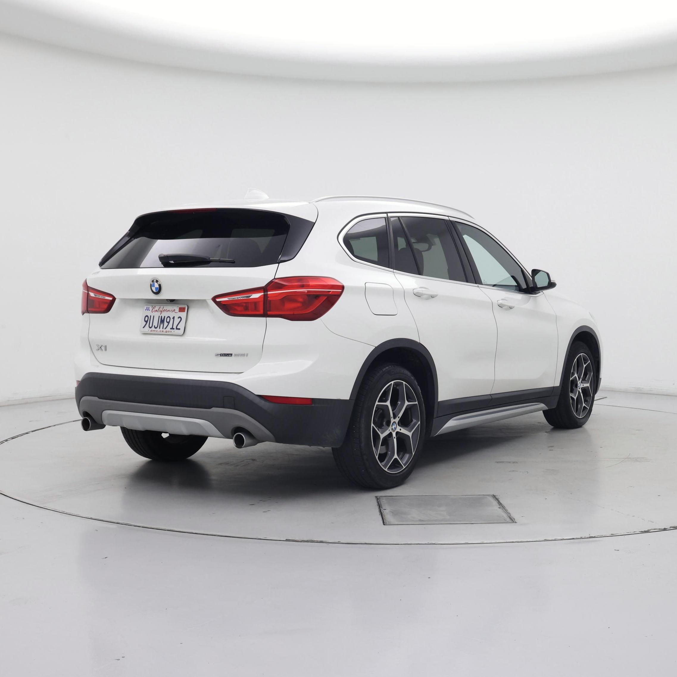 Thumbnail: 2018 BMW X1 - 8