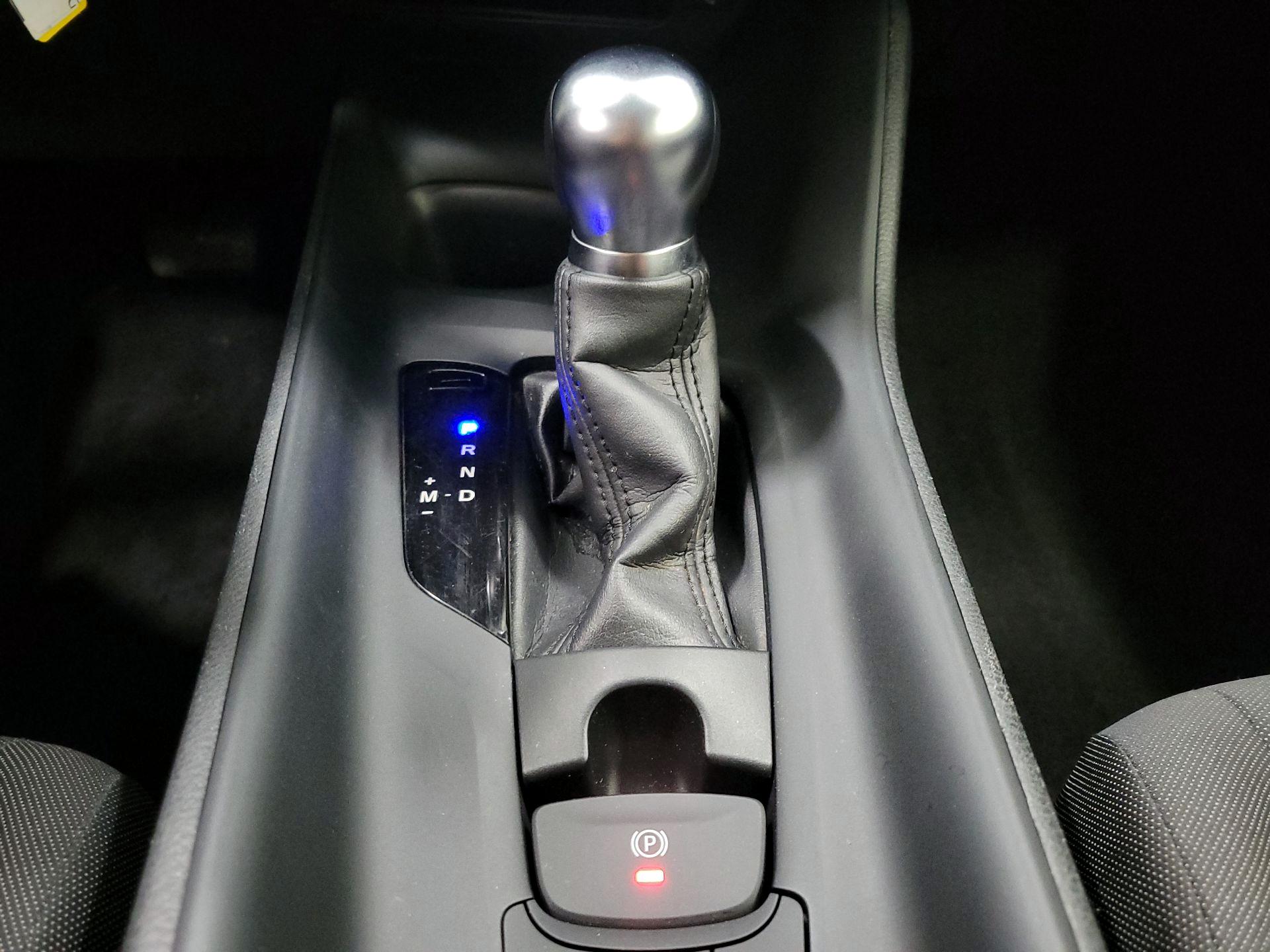 Thumbnail: 2021 Toyota C-HR - 16