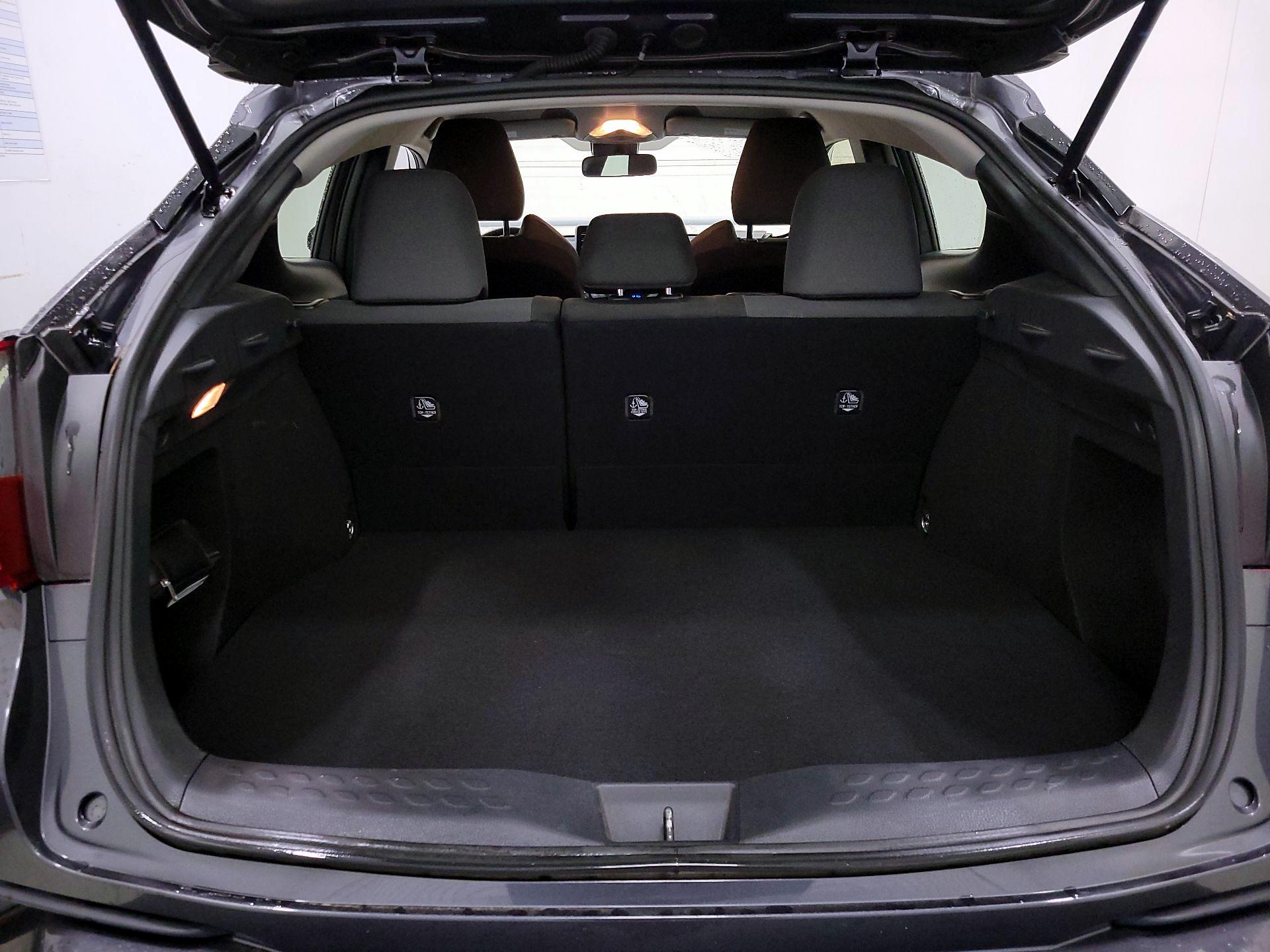 Thumbnail: 2021 Toyota C-HR - 19