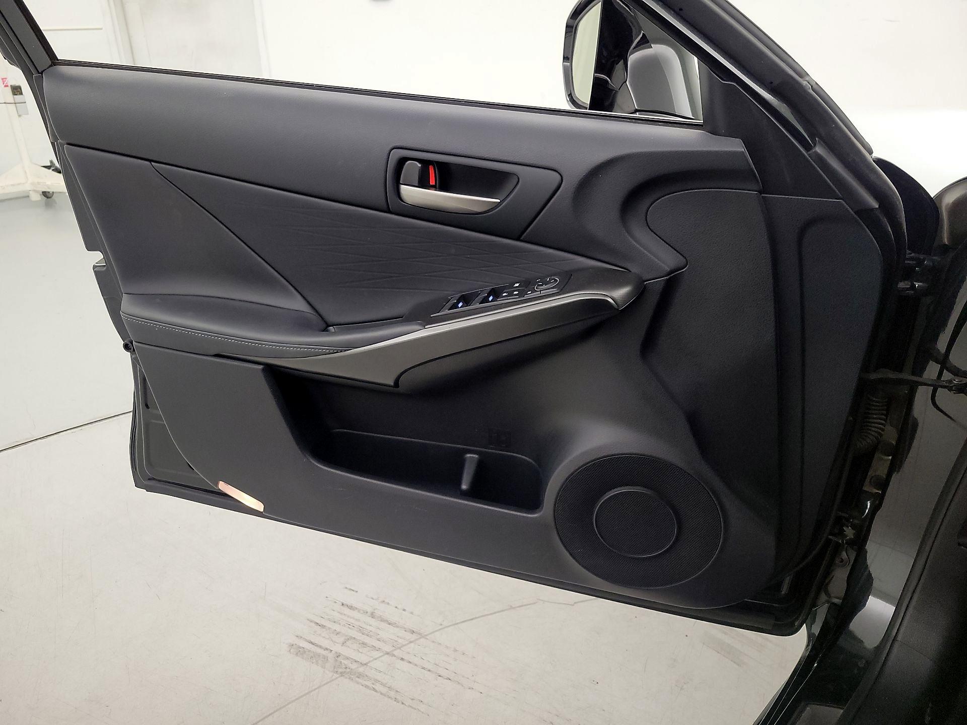 Thumbnail: 2024 Lexus IS - 12