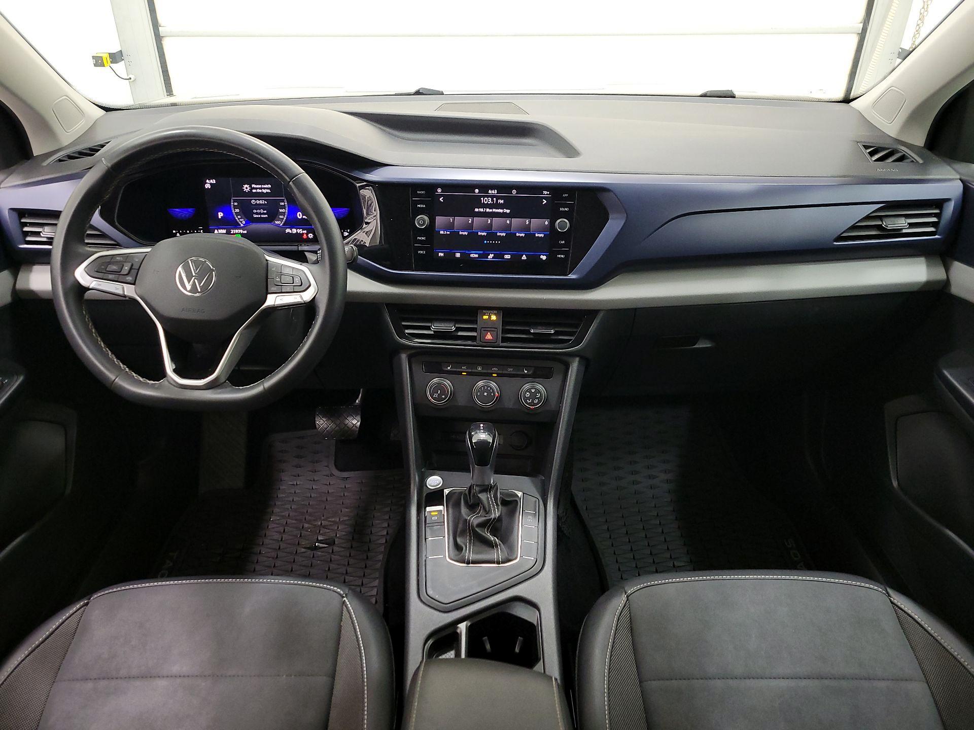 Thumbnail: 2022 Volkswagen Taos - 9