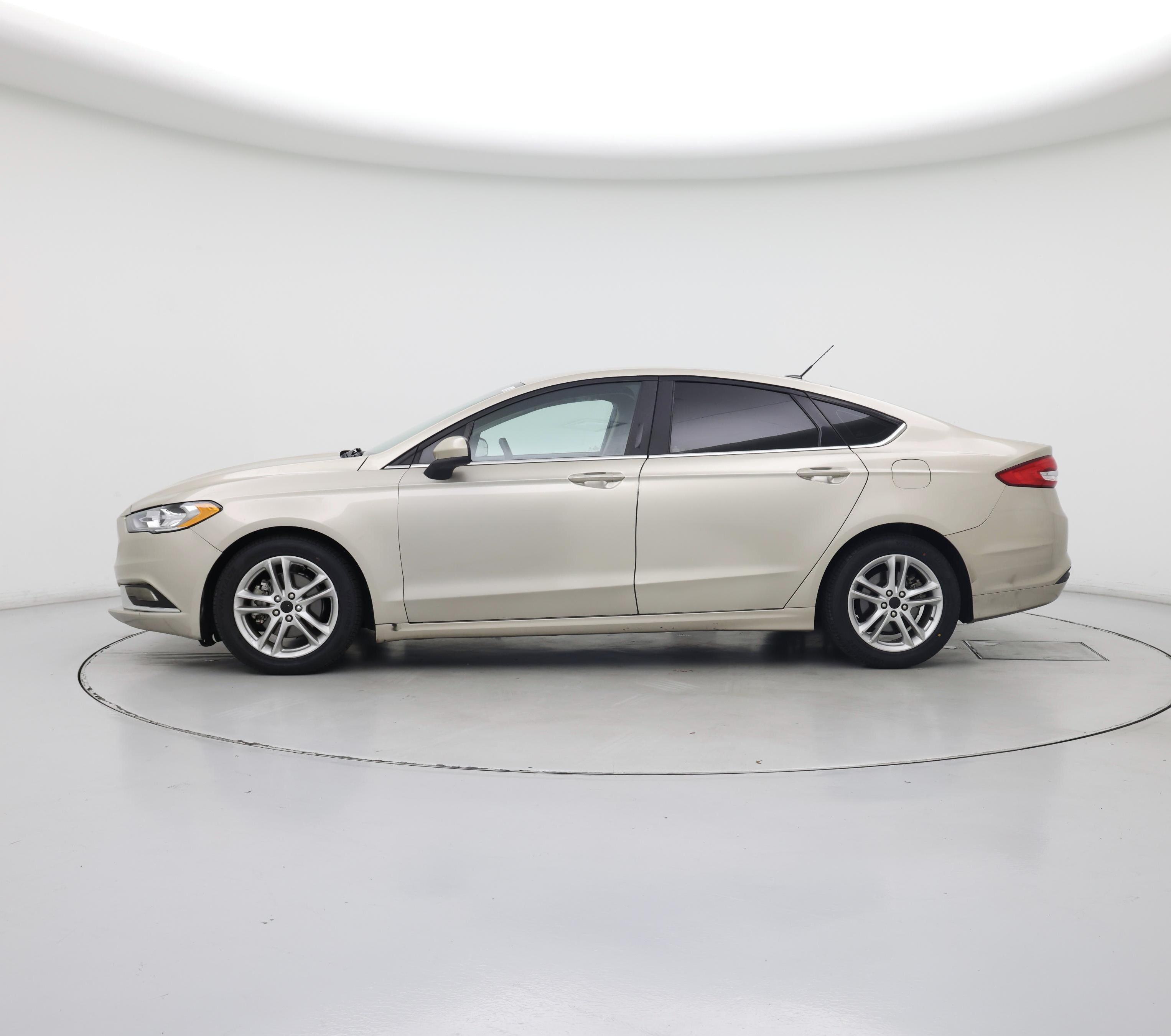 Thumbnail: 2018 Ford Fusion - 3