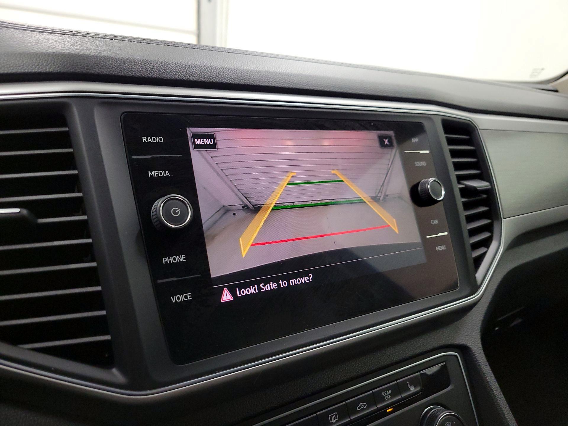 Thumbnail: 2018 Volkswagen Atlas - 14