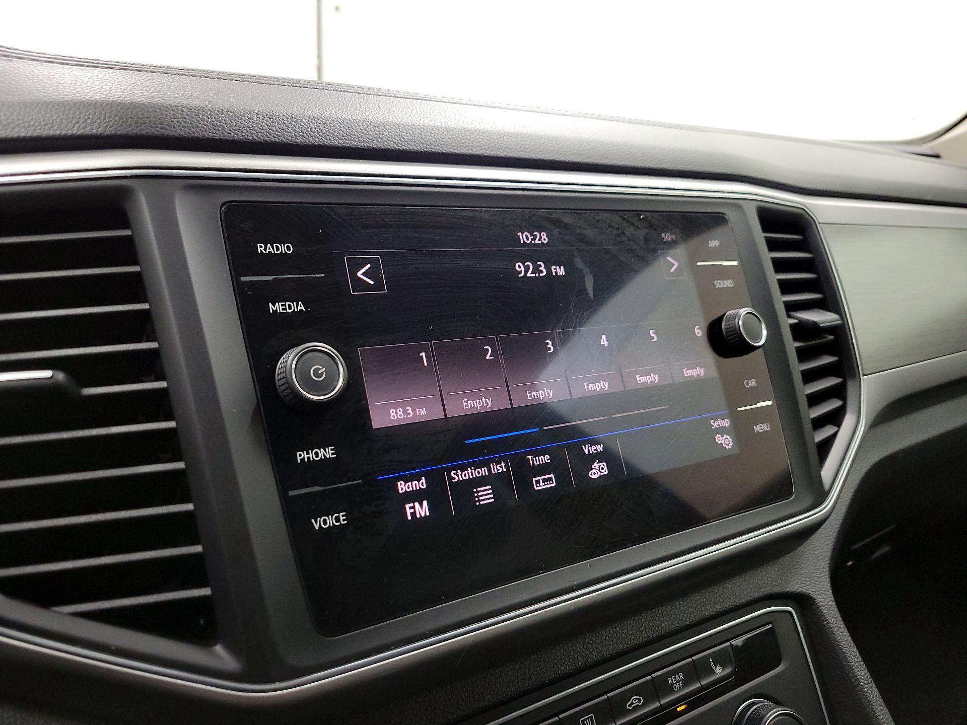 Thumbnail: 2018 Volkswagen Atlas - 15