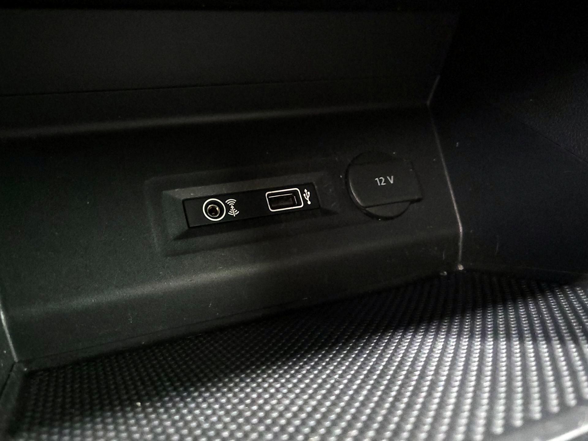 Thumbnail: 2018 Volkswagen Atlas - 18