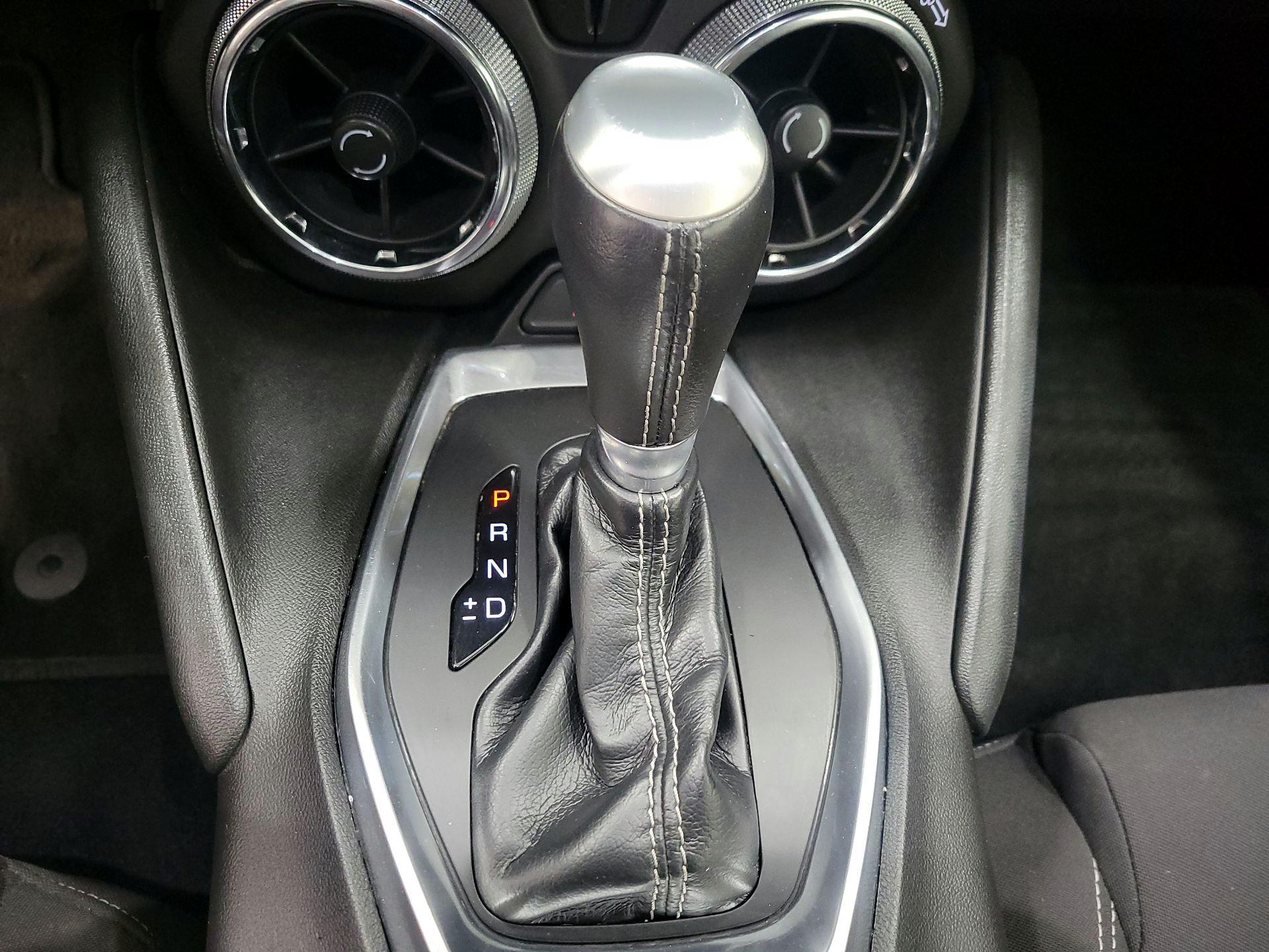 Thumbnail: 2017 Chevrolet Camaro - 17