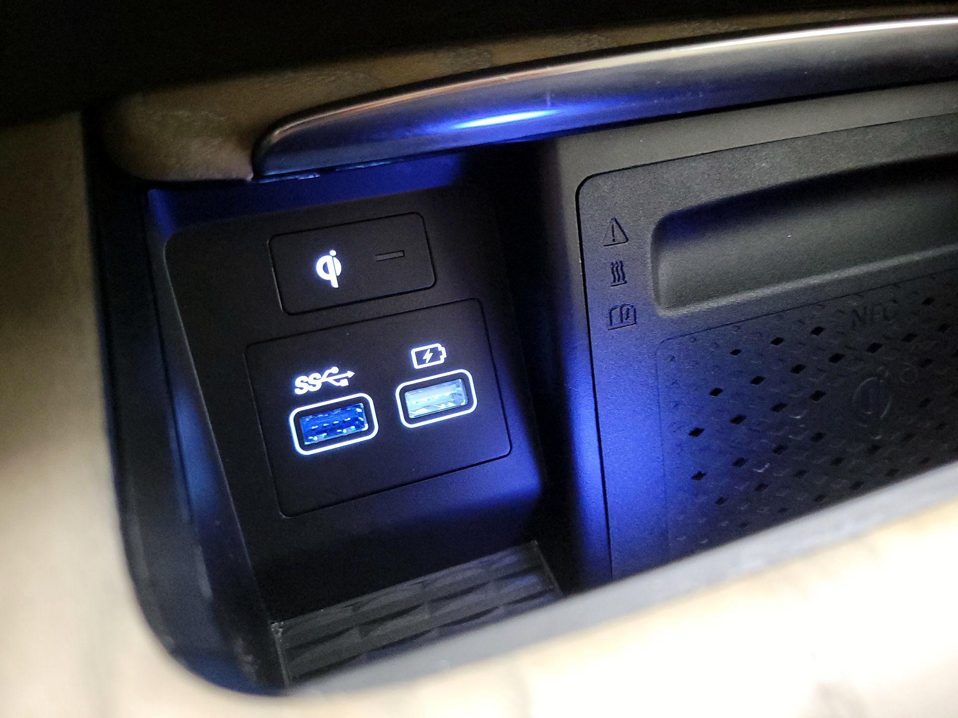 Thumbnail: 2022 Genesis GV80 - 19