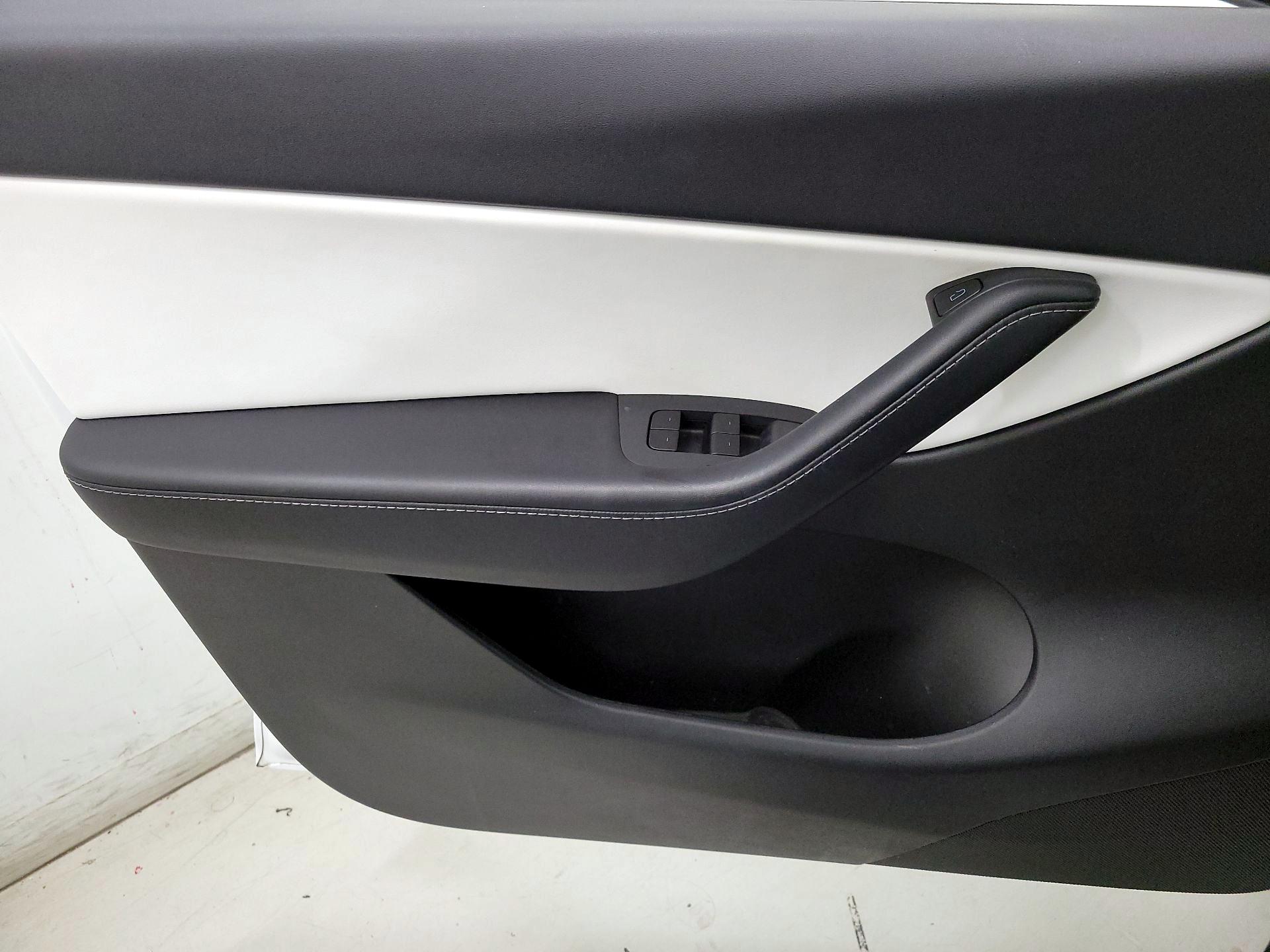 Thumbnail: 2021 Tesla Model Y - 12