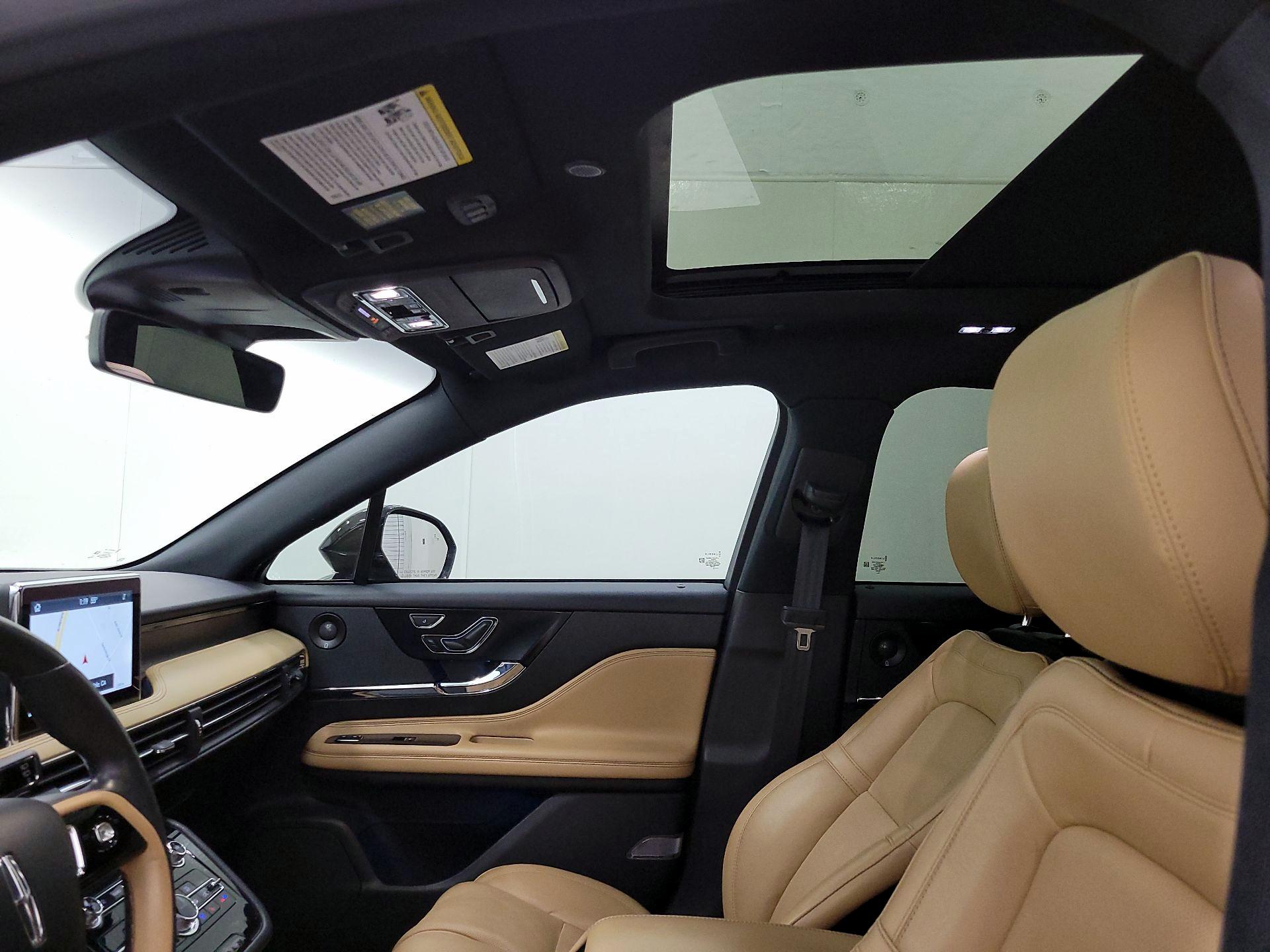 Thumbnail: 2021 Lincoln Corsair - 20