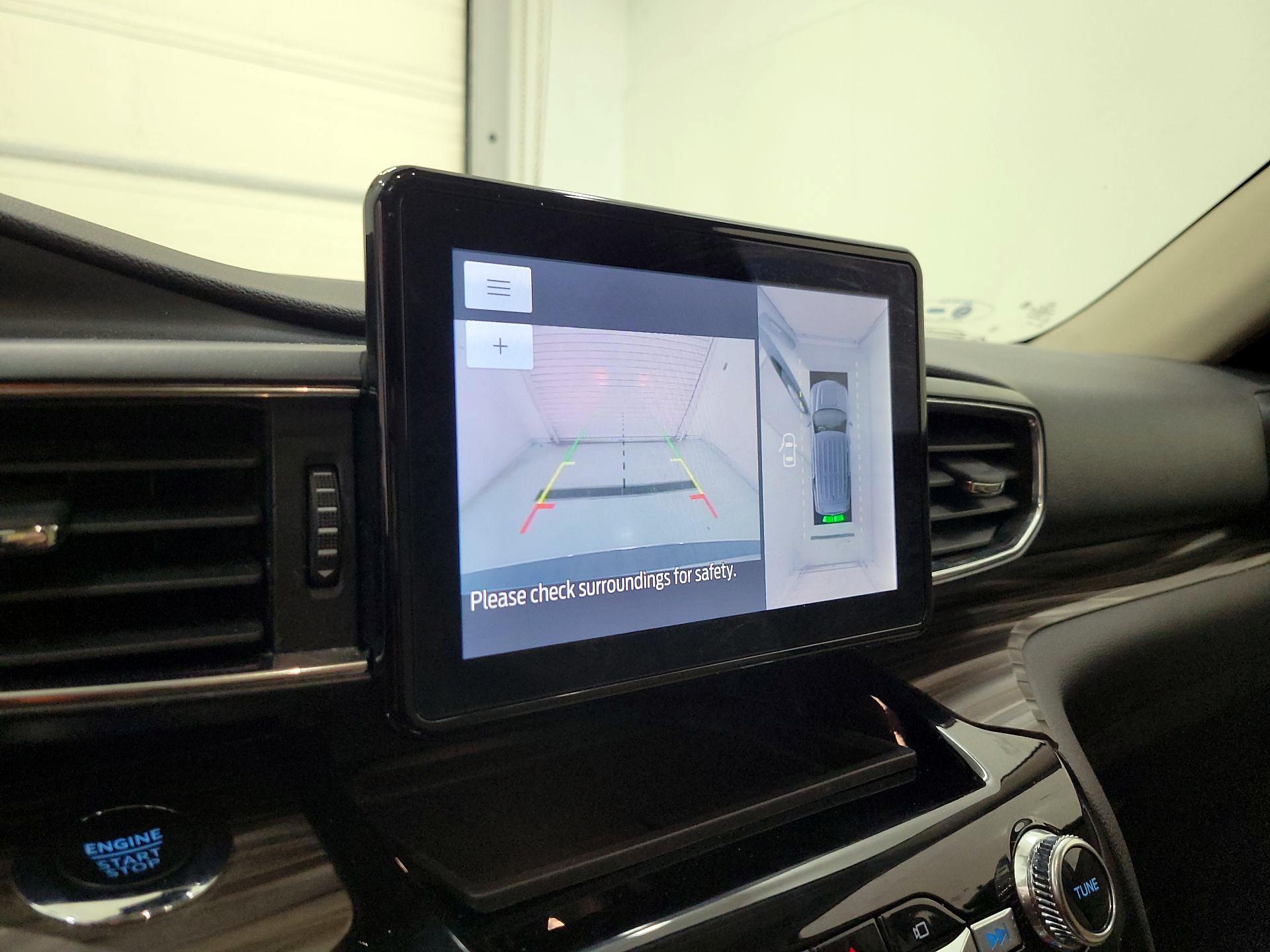 Thumbnail: 2022 Ford Explorer - 15