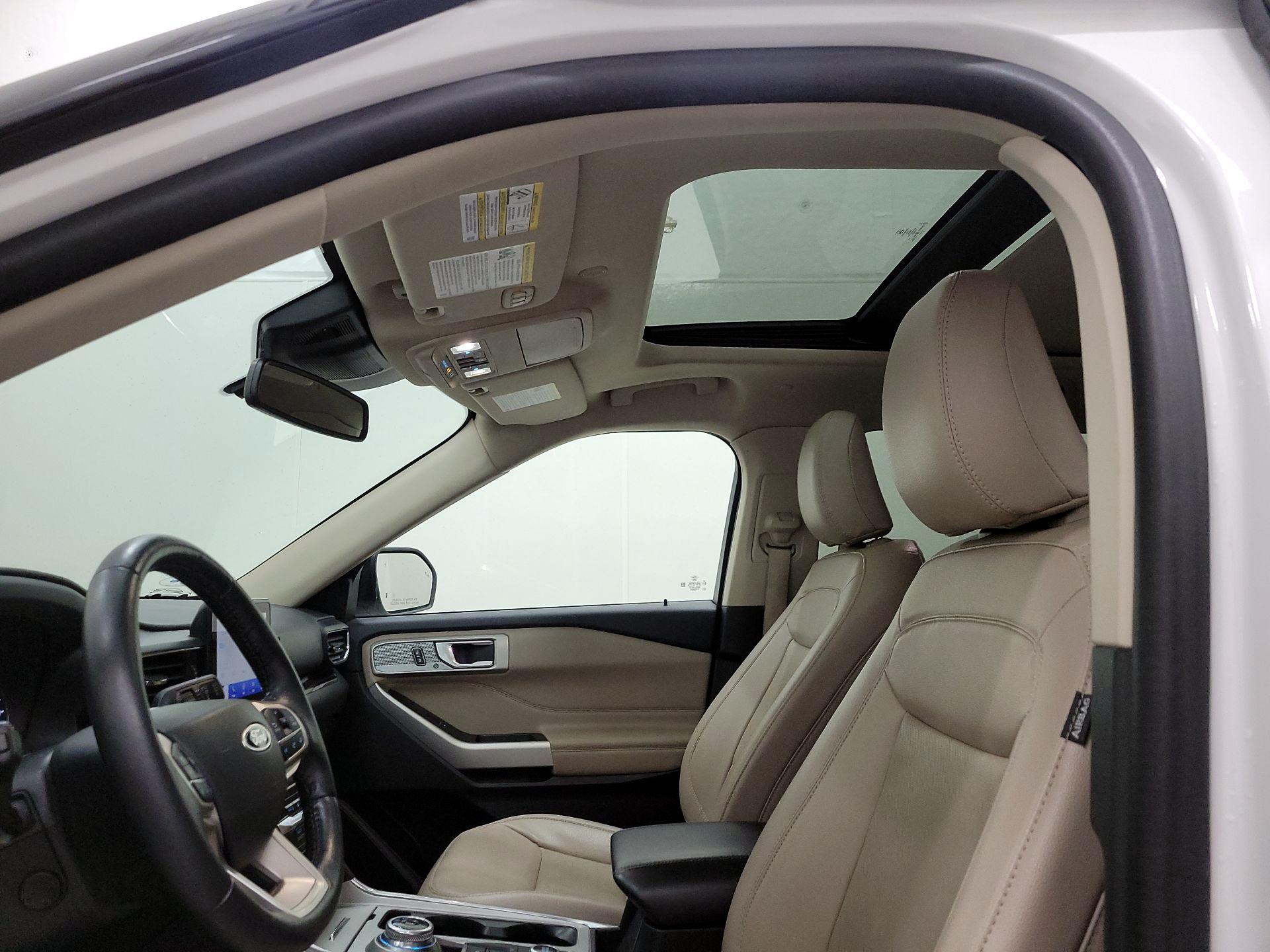 Thumbnail: 2022 Ford Explorer - 20