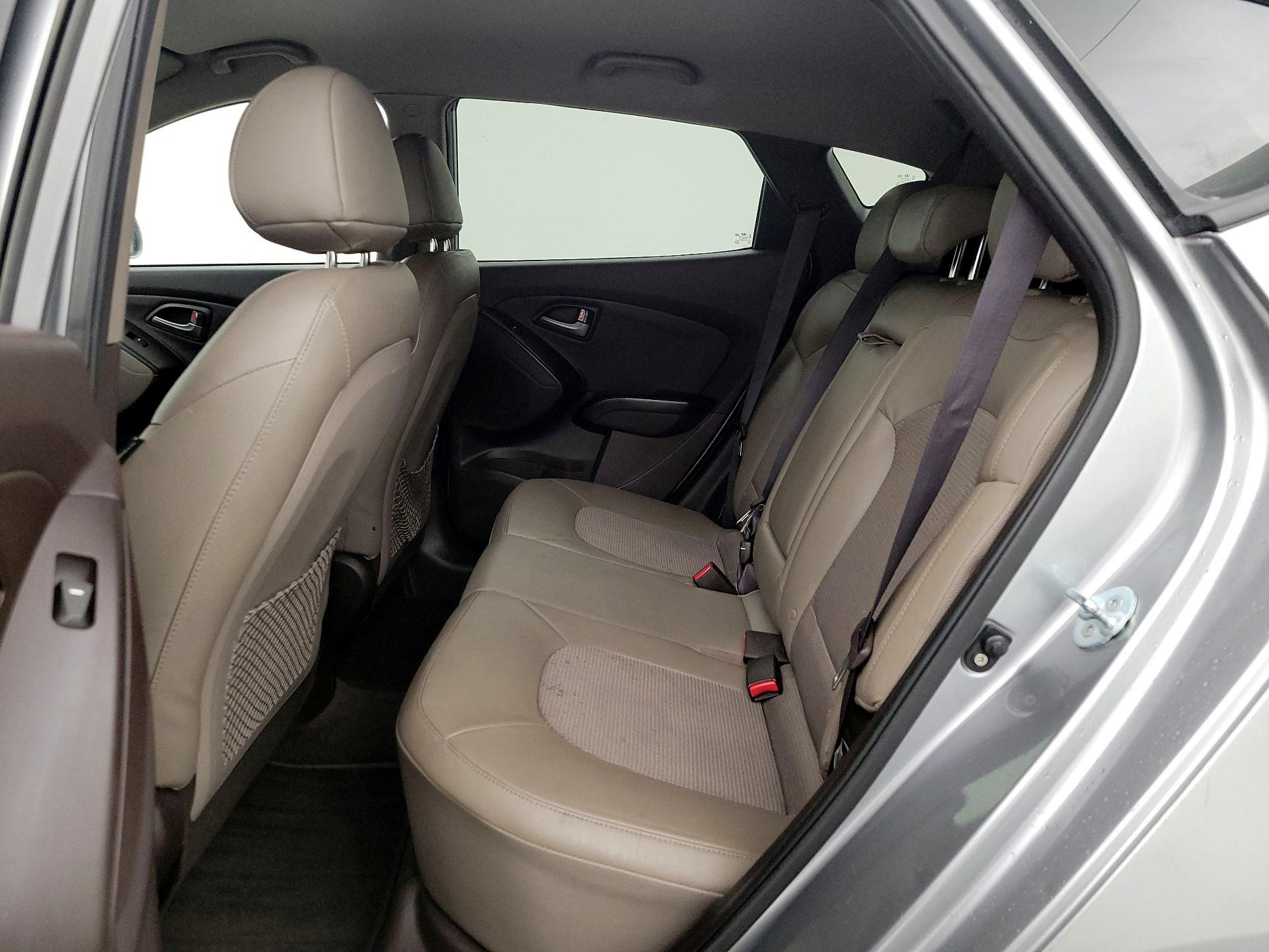 Thumbnail: 2014 Hyundai Tucson - 19