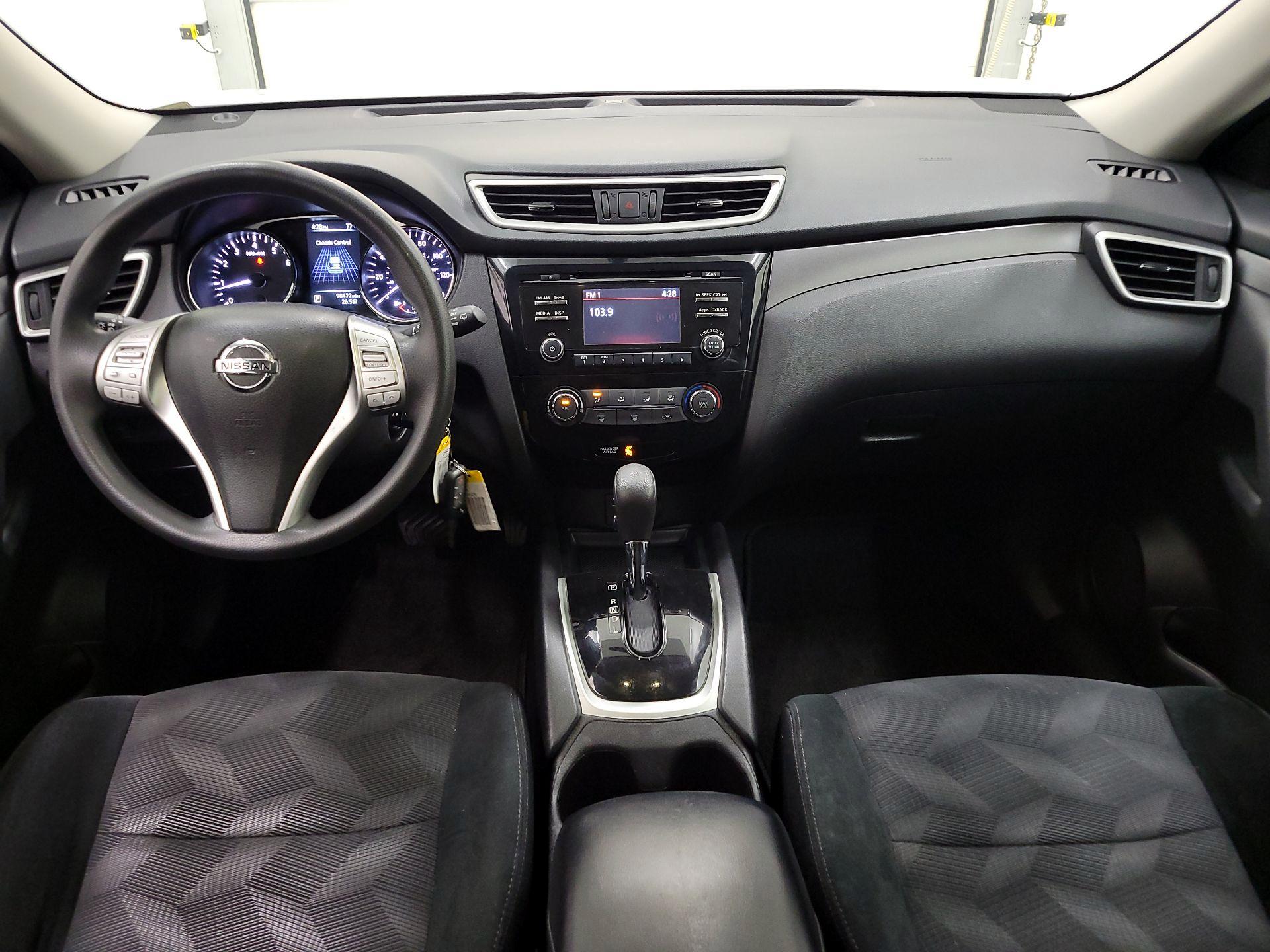 Thumbnail: 2016 Nissan Rogue - 9