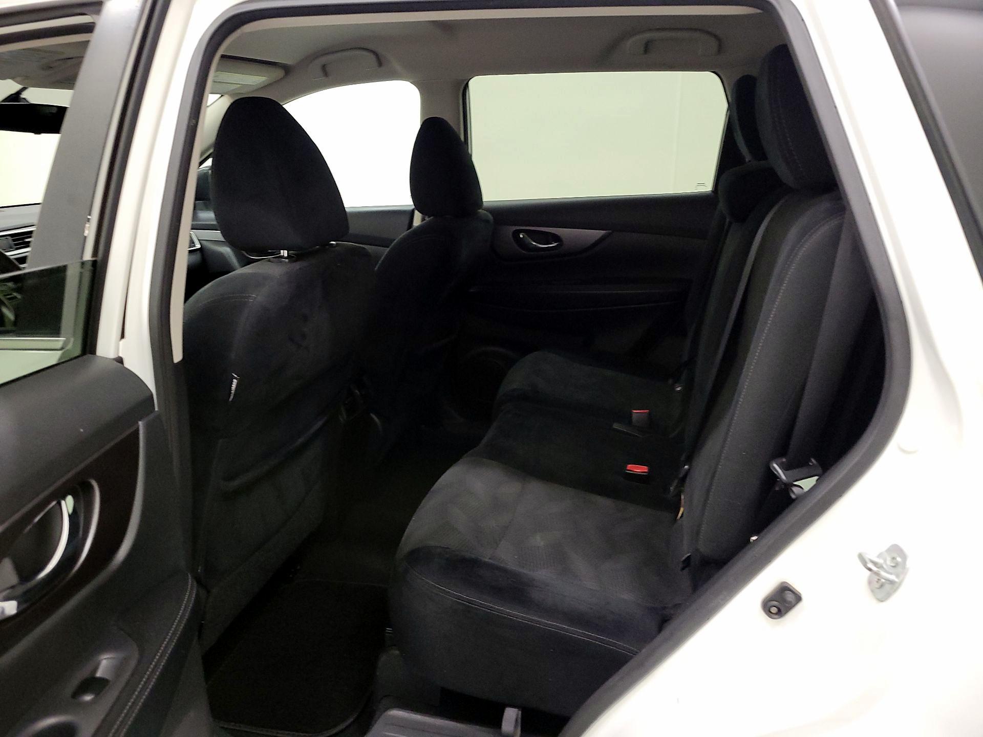 Thumbnail: 2016 Nissan Rogue - 19