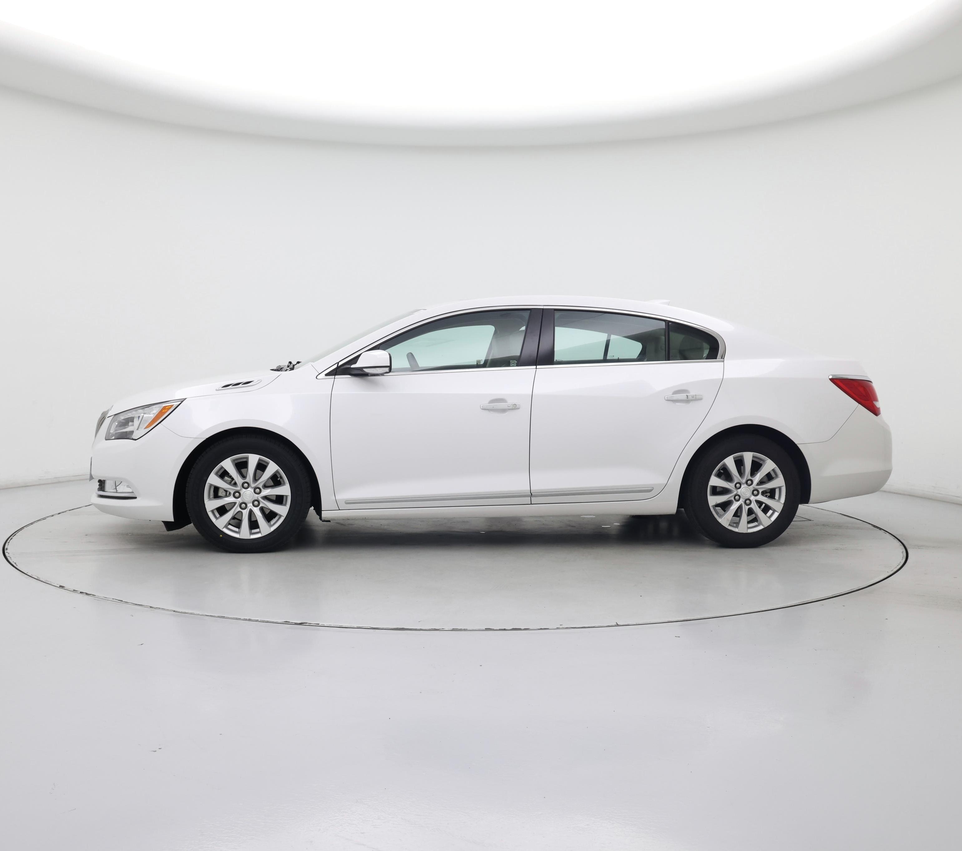 Thumbnail: 2015 Buick LaCrosse - 3