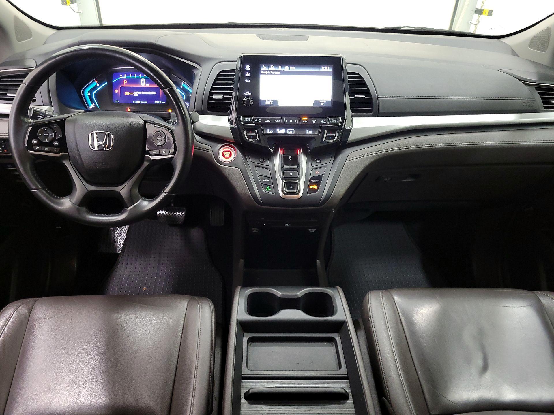 Thumbnail: 2018 Honda Odyssey - 9