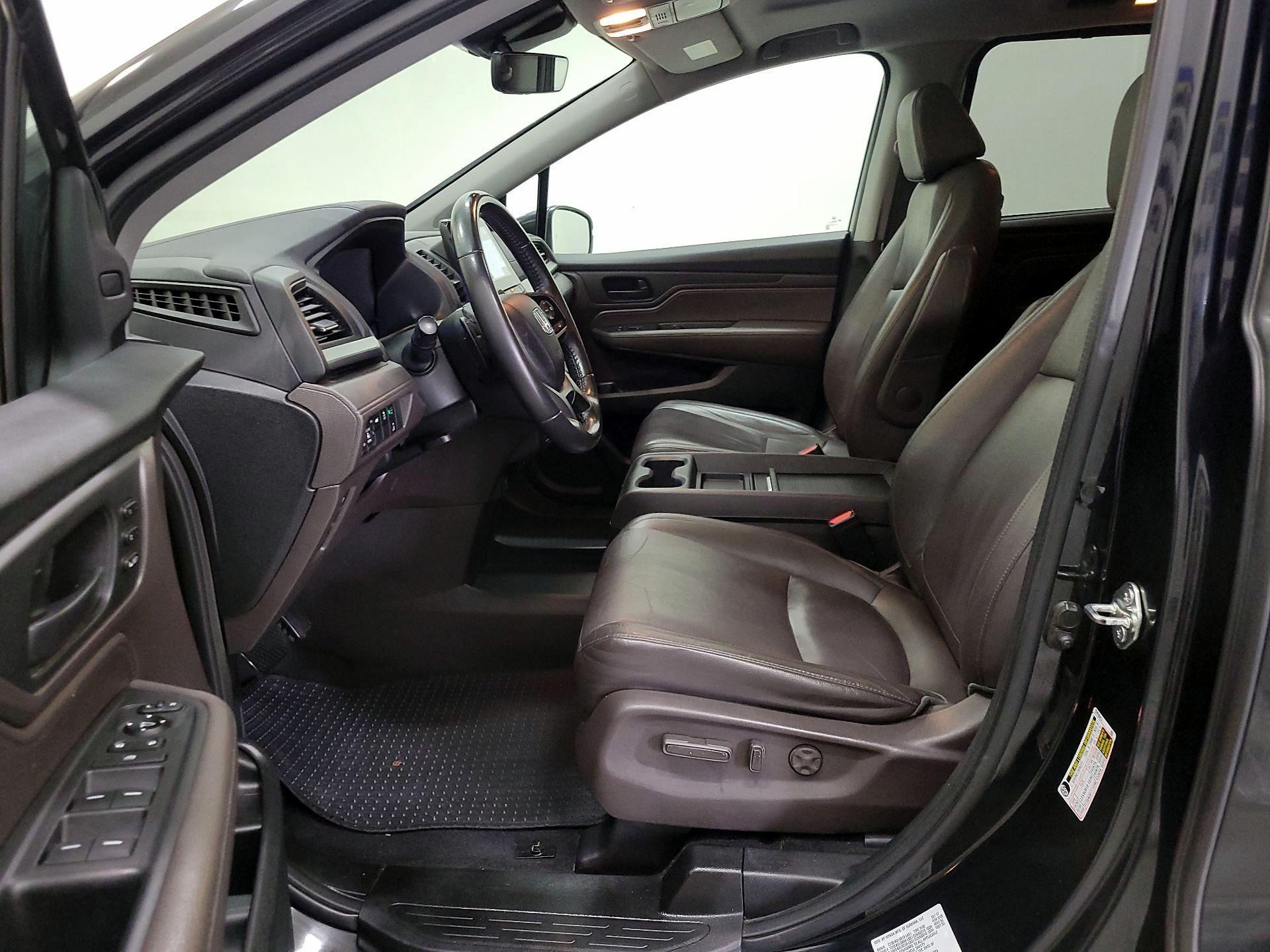 Thumbnail: 2018 Honda Odyssey - 11