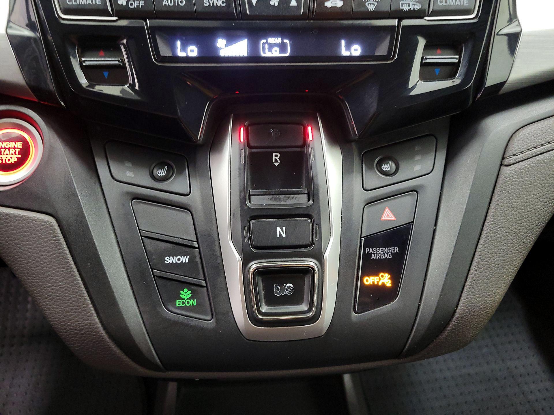 Thumbnail: 2018 Honda Odyssey - 18