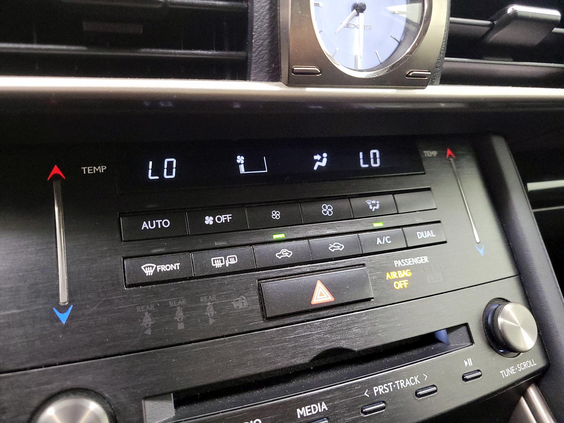 Thumbnail: 2018 Lexus IS - 16