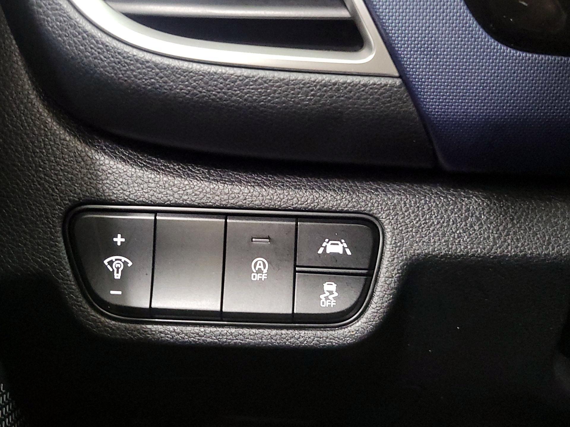 Thumbnail: 2022 Kia Seltos - 13