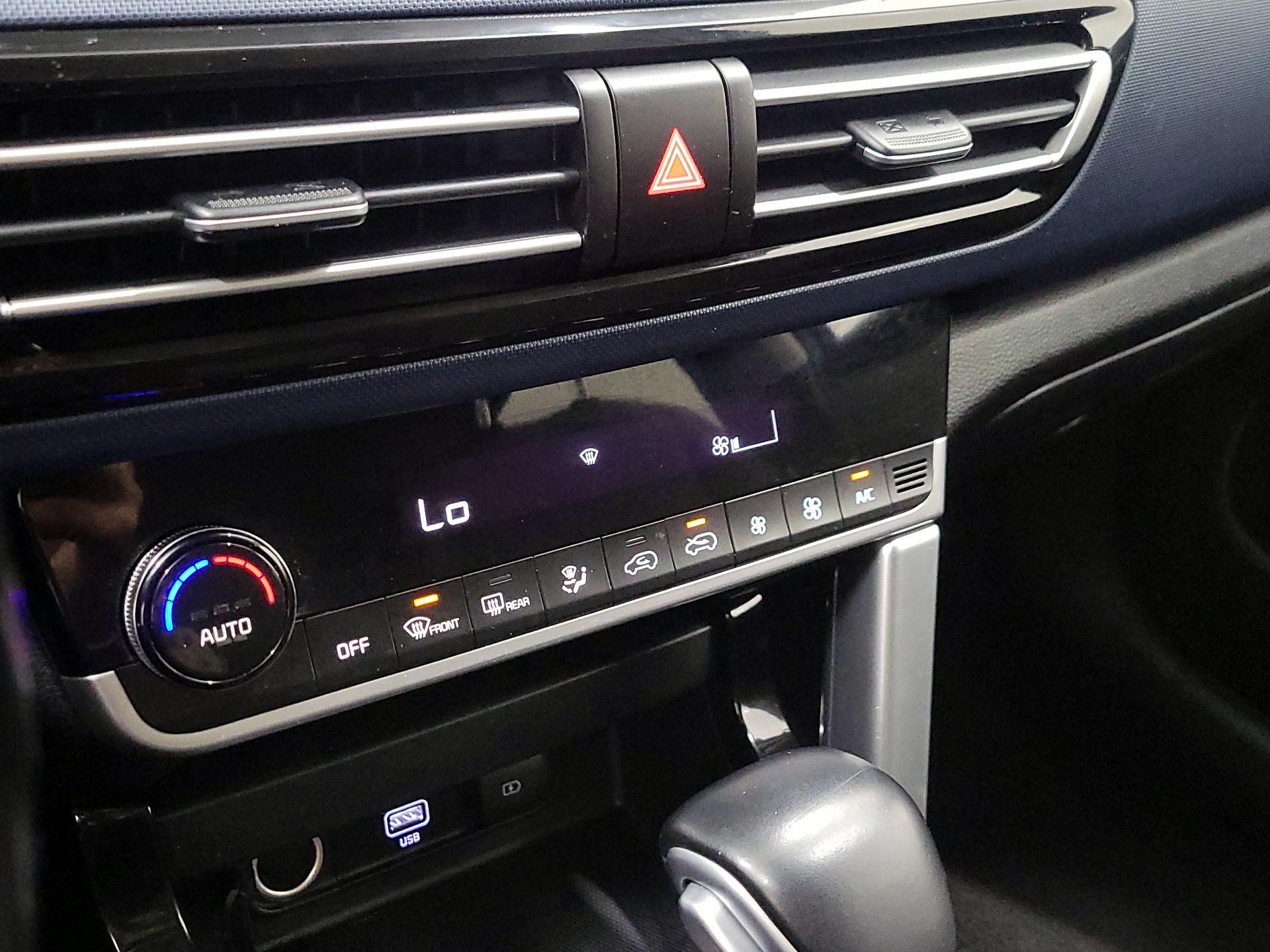 Thumbnail: 2022 Kia Seltos - 17