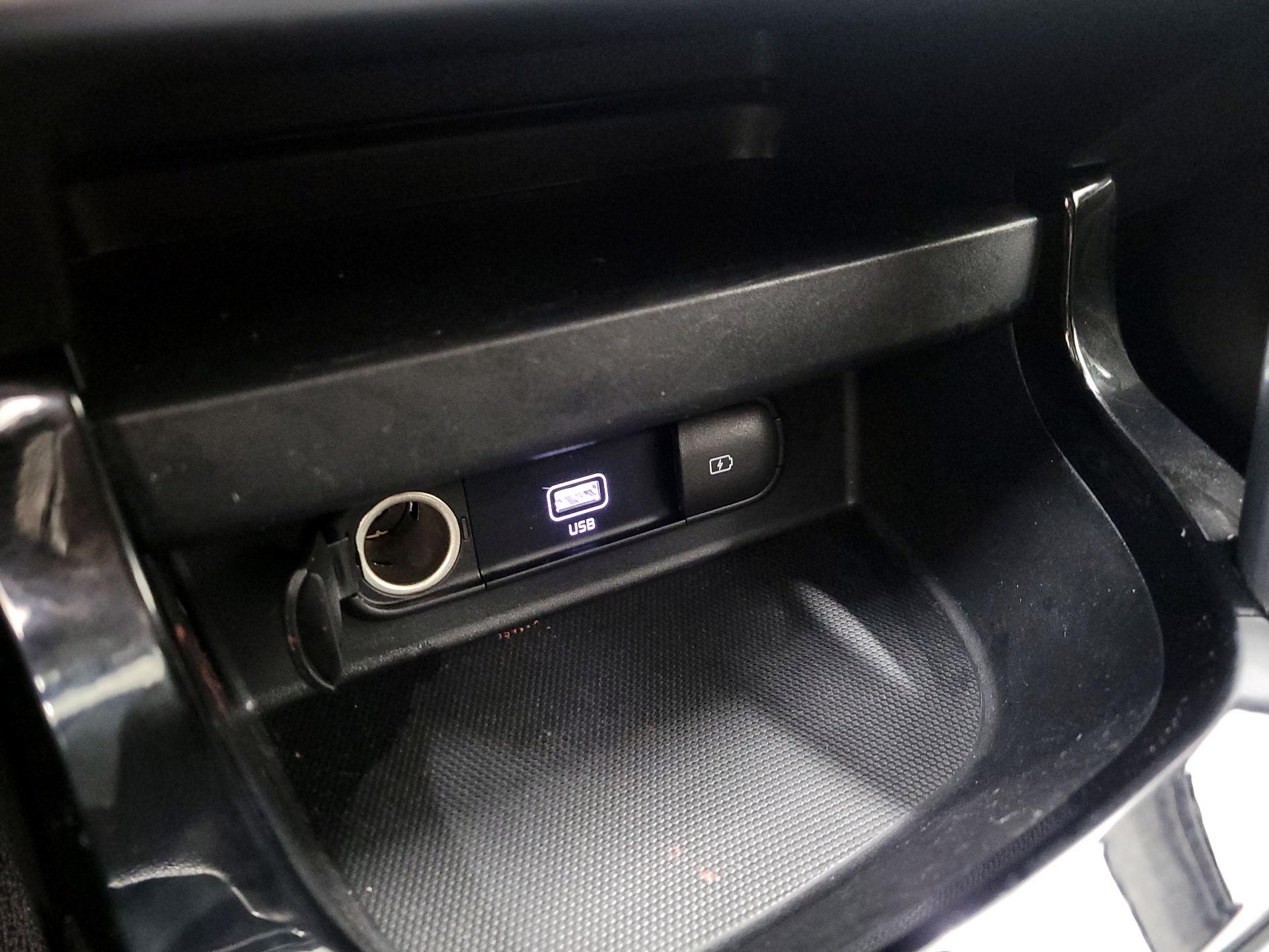 Thumbnail: 2022 Kia Seltos - 19