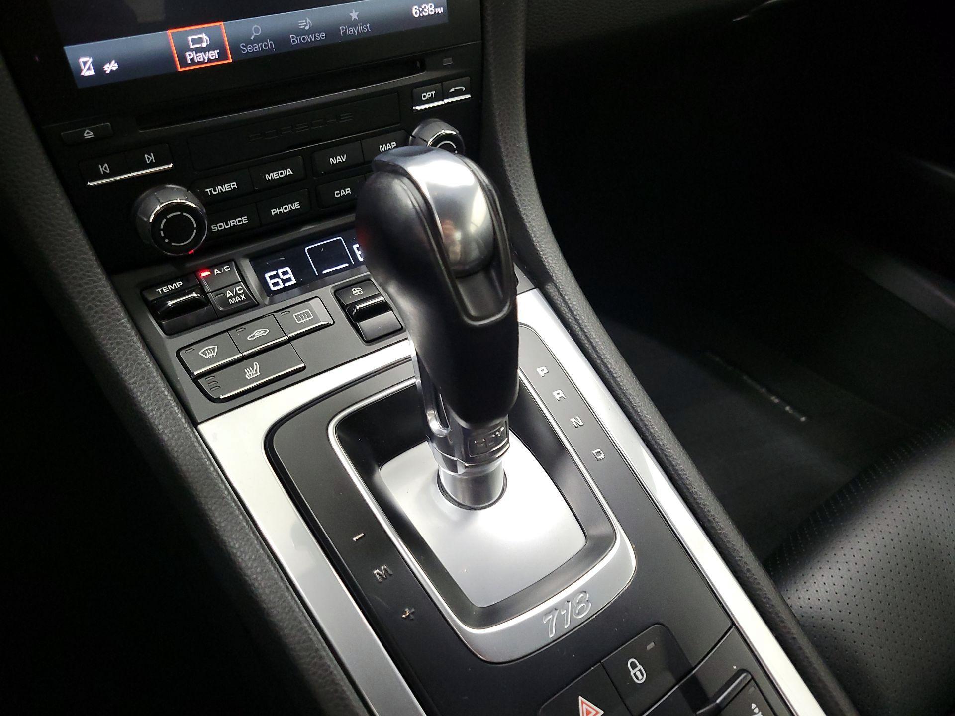 Thumbnail: 2017 Porsche 718 Cayman - 17