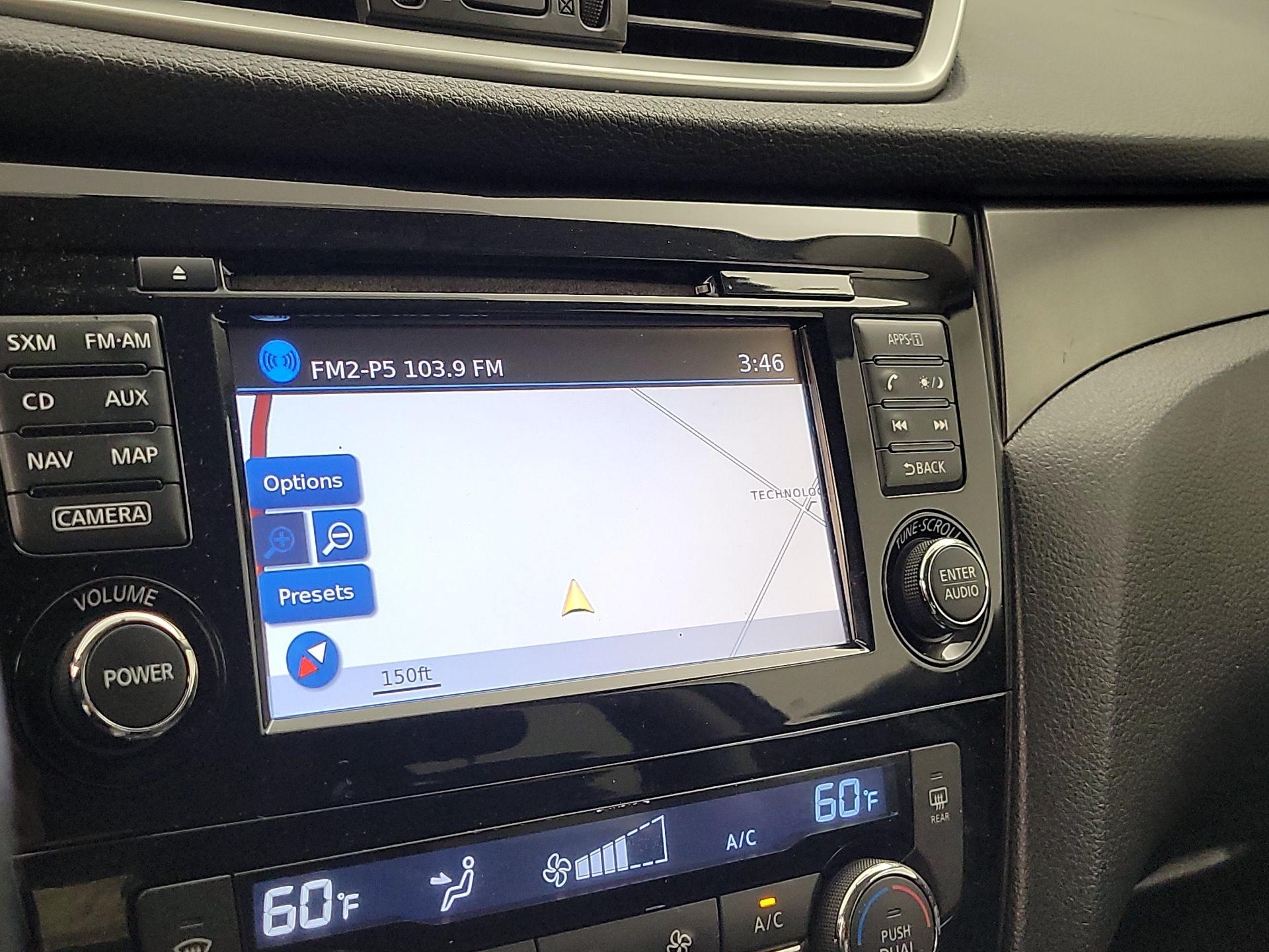 Thumbnail: 2016 Nissan Rogue - 14