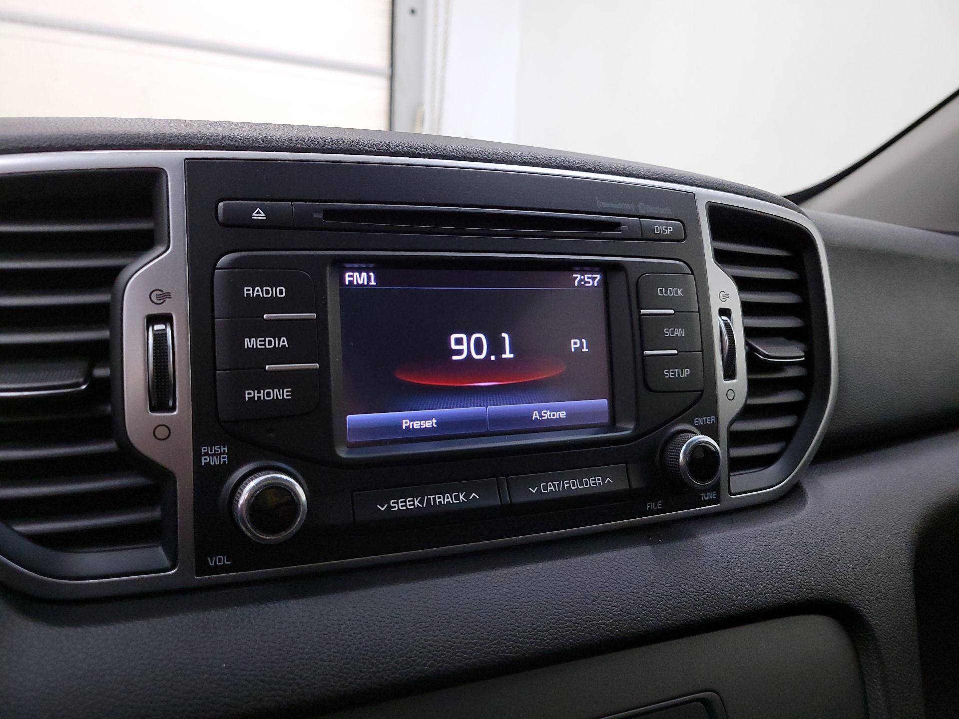 Thumbnail: 2017 Kia Sportage - 15