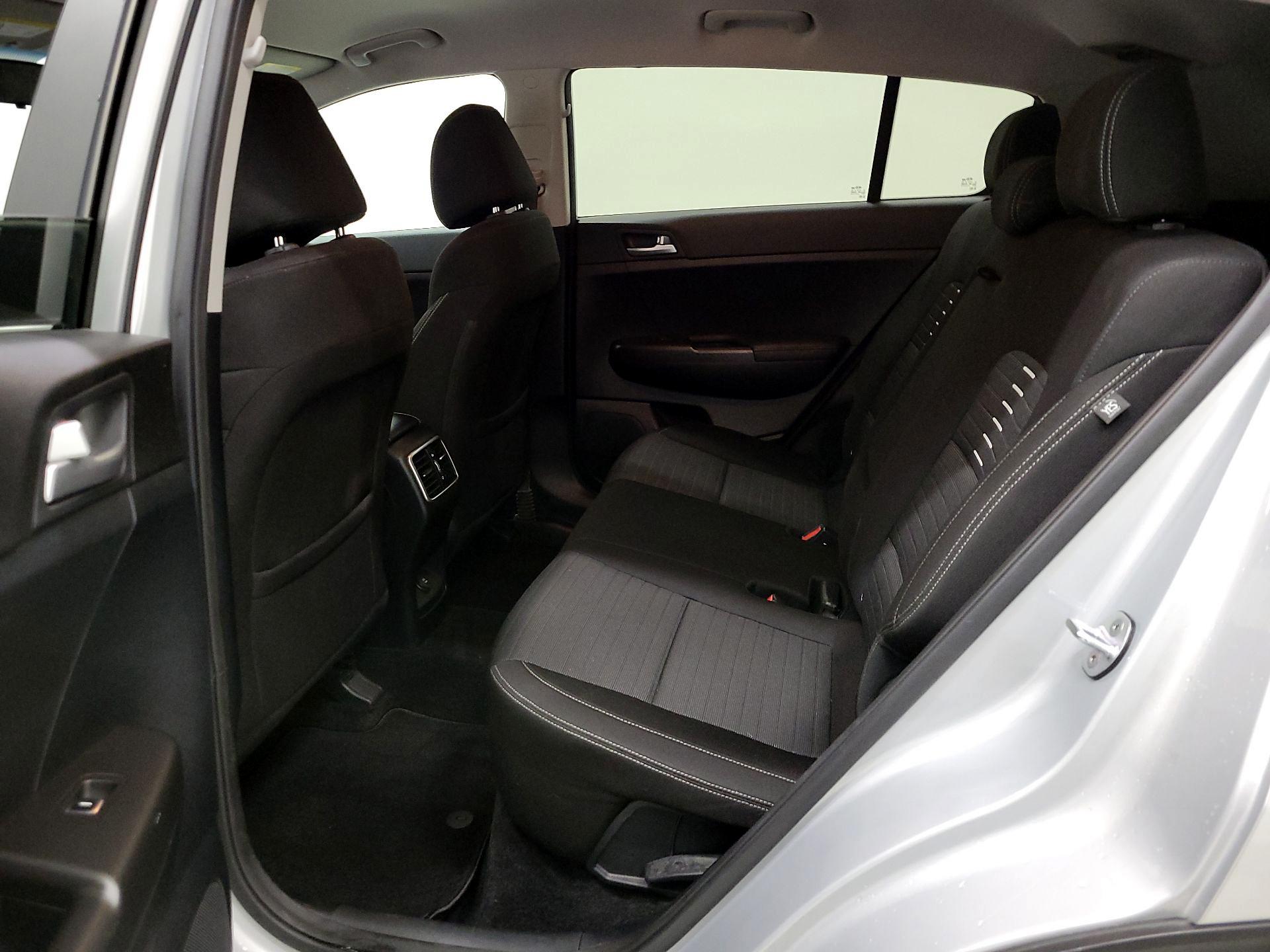 Thumbnail: 2017 Kia Sportage - 19