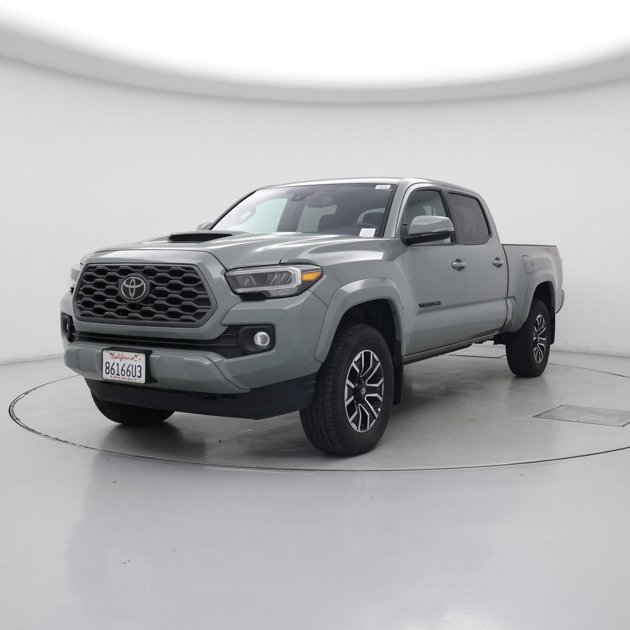 Thumbnail: 2023 Toyota Tacoma - 4