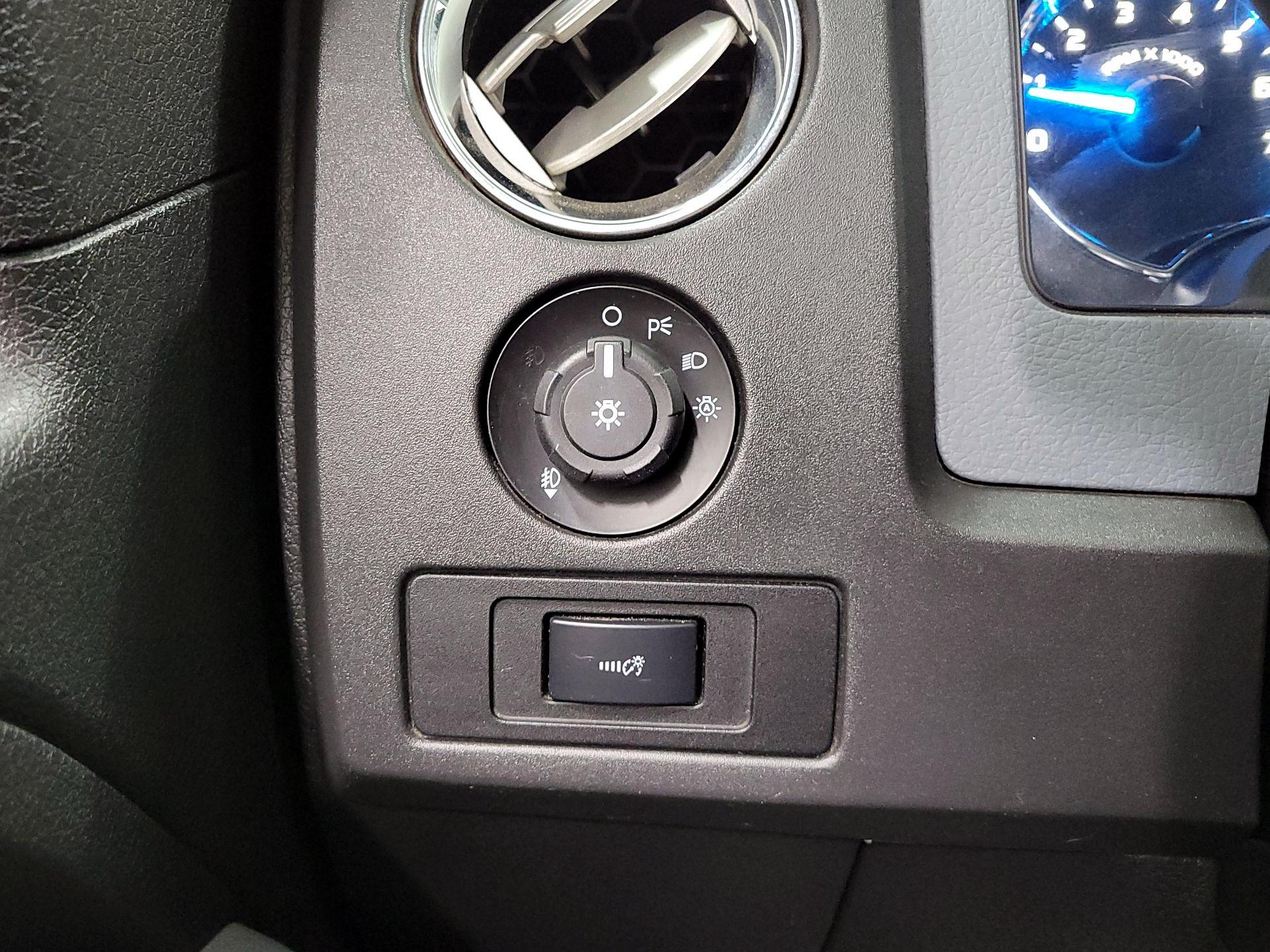 Thumbnail: 2014 Ford F-150 - 13