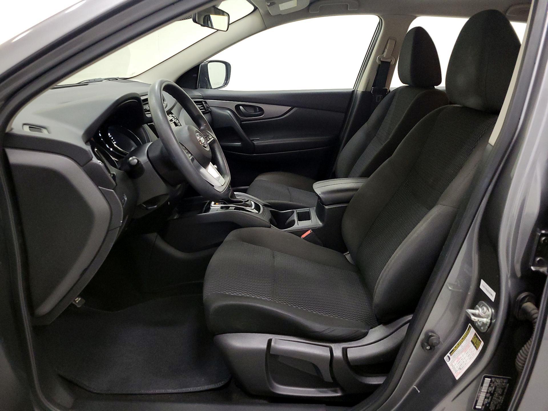 Thumbnail: 2021 Nissan Rogue Sport - 11