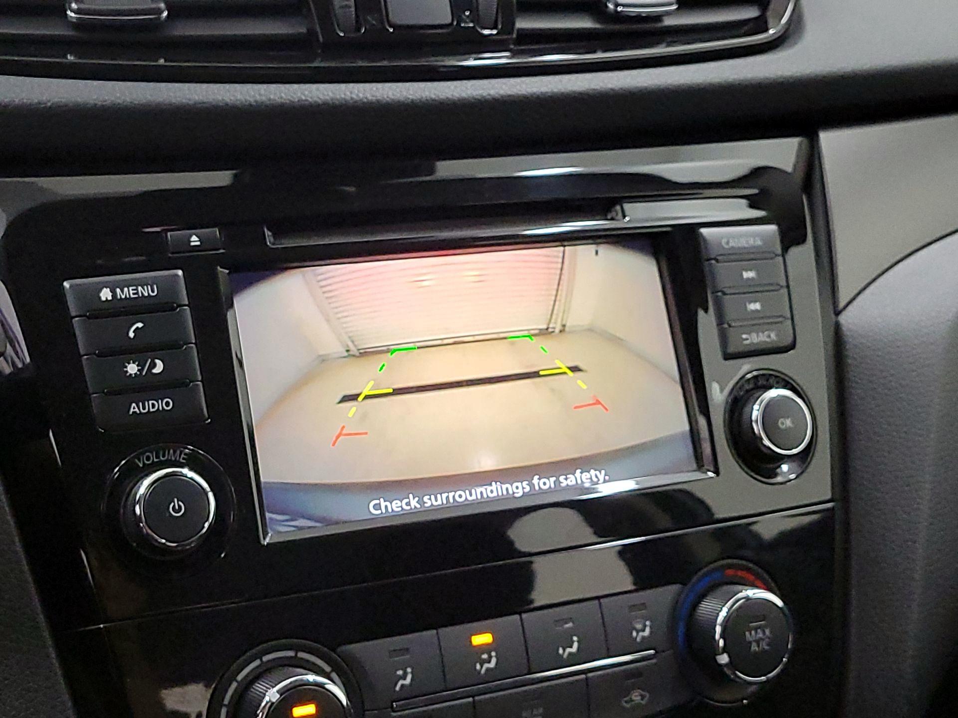 Thumbnail: 2021 Nissan Rogue Sport - 14