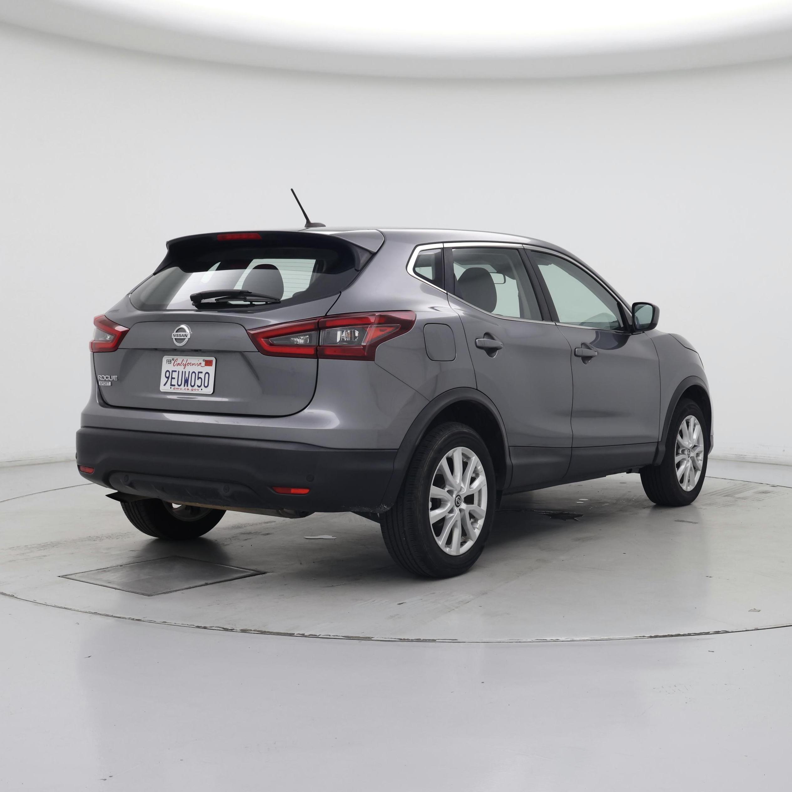 Thumbnail: 2021 Nissan Rogue Sport - 8