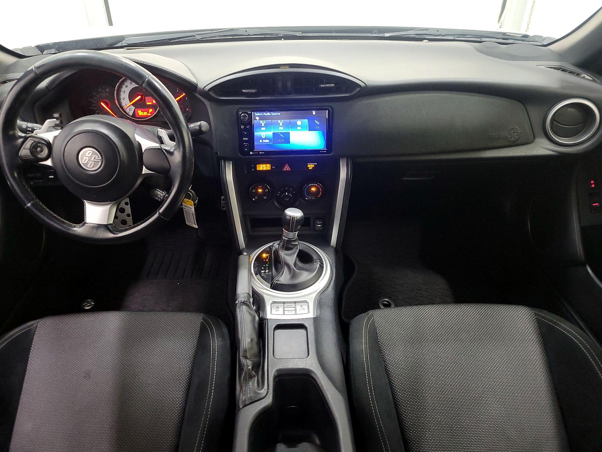 Thumbnail: 2017 Toyota 86 - 9