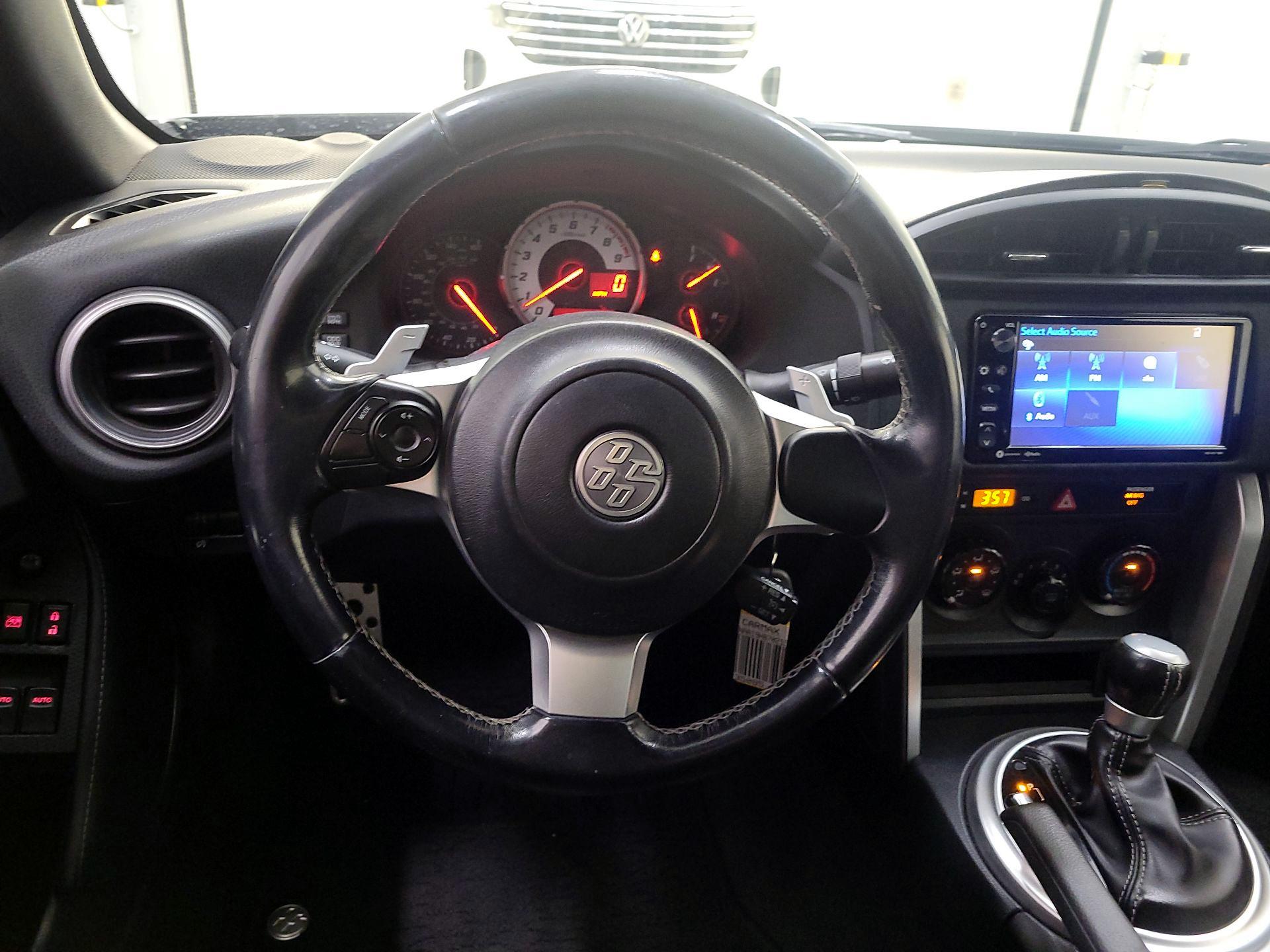 Thumbnail: 2017 Toyota 86 - 10