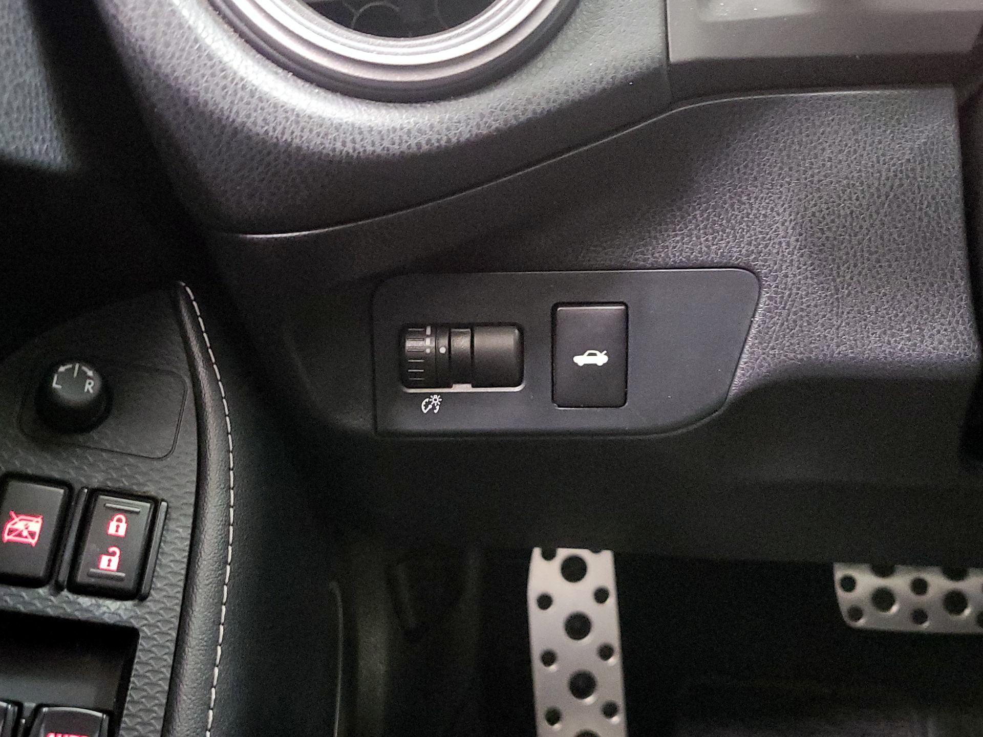 Thumbnail: 2017 Toyota 86 - 13