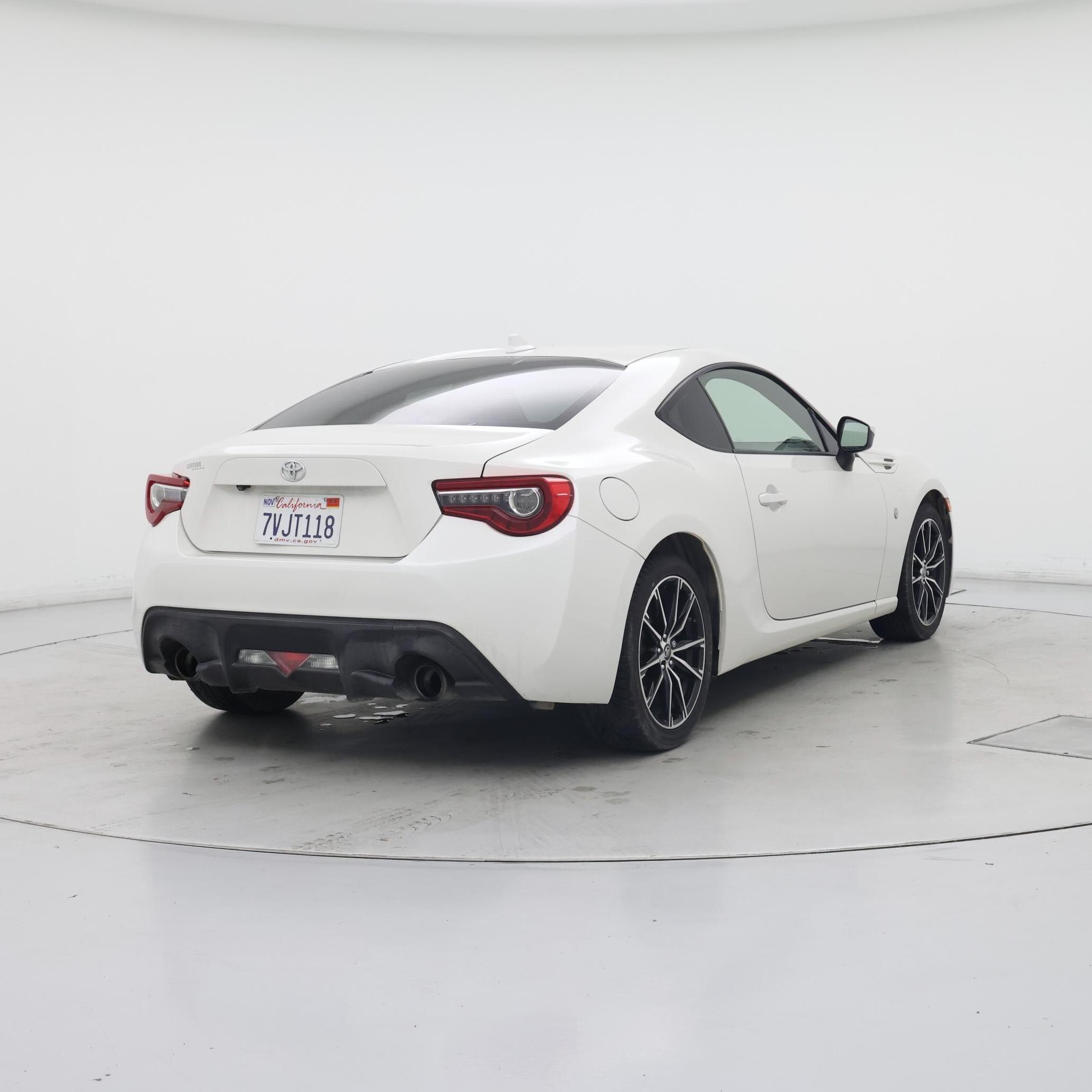 Thumbnail: 2017 Toyota 86 - 8