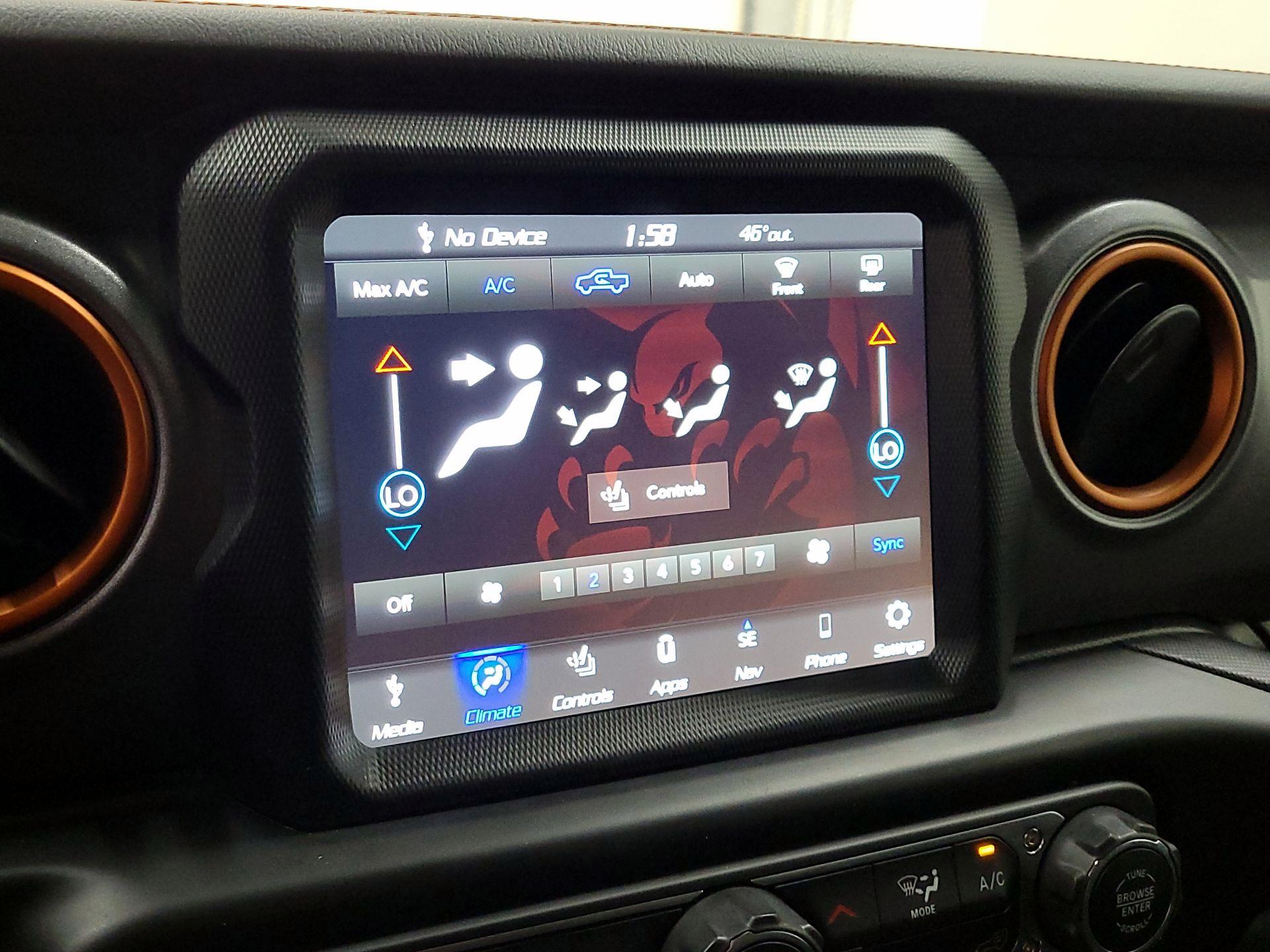 Thumbnail: 2023 Jeep Gladiator - 17