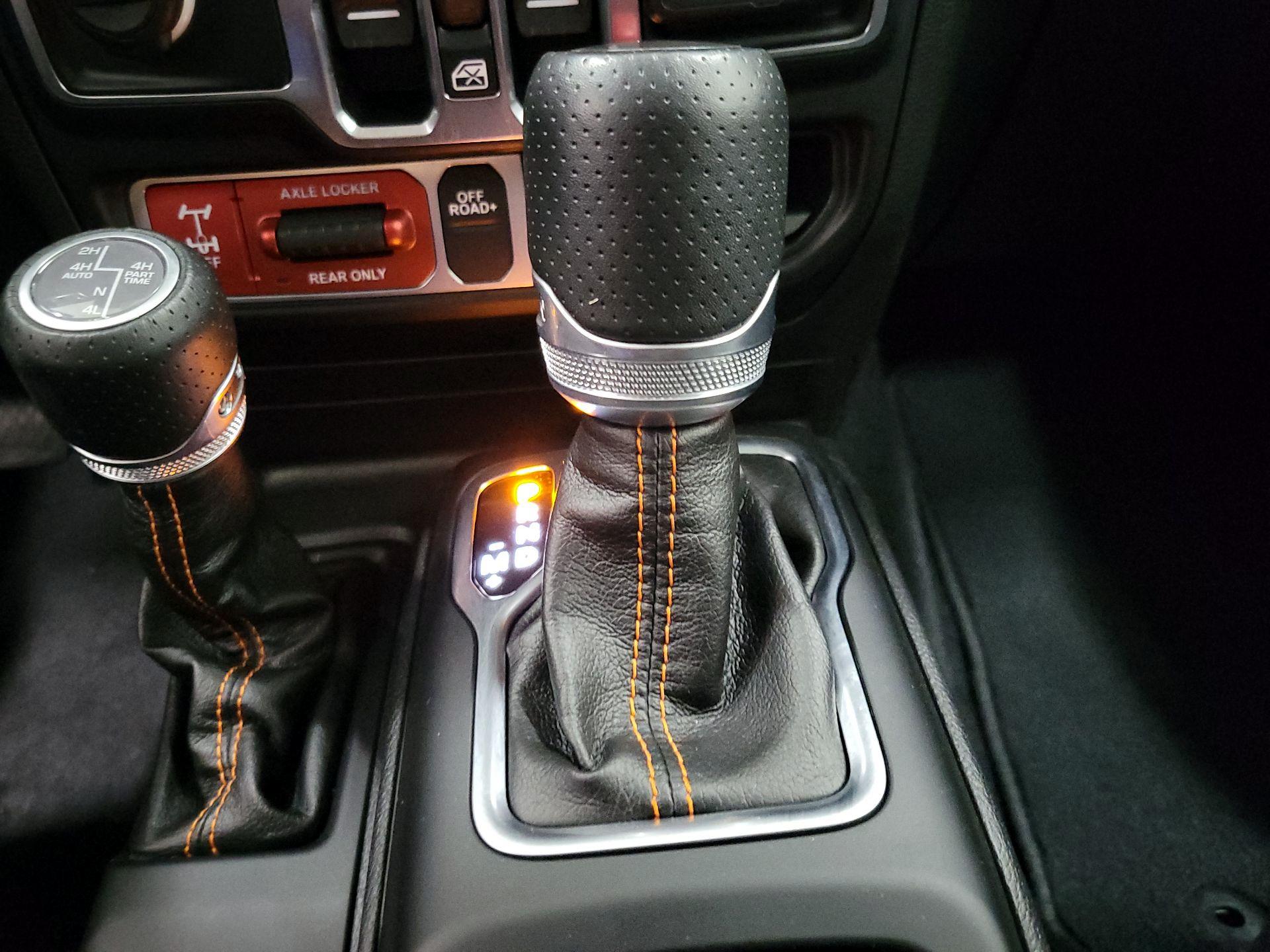 Thumbnail: 2023 Jeep Gladiator - 18