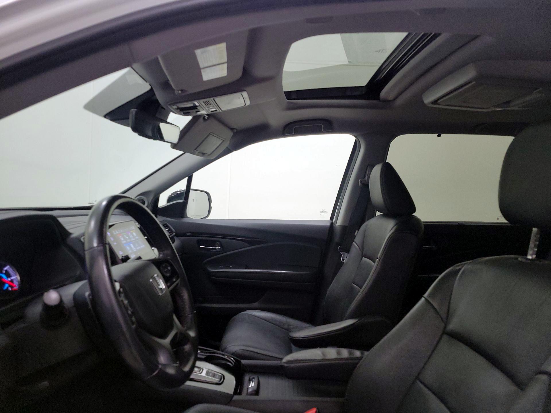 Thumbnail: 2020 Honda Pilot - 19