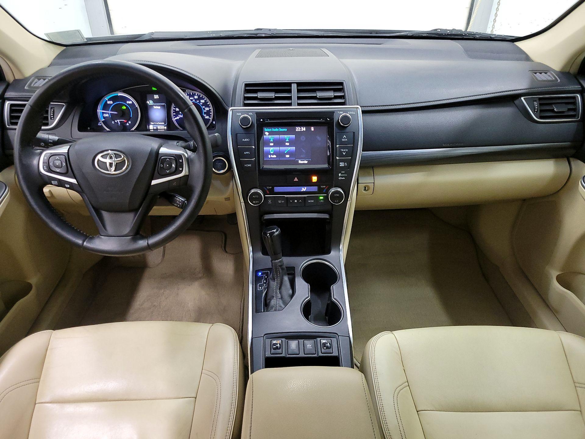 Thumbnail: 2015 Toyota Camry - 9