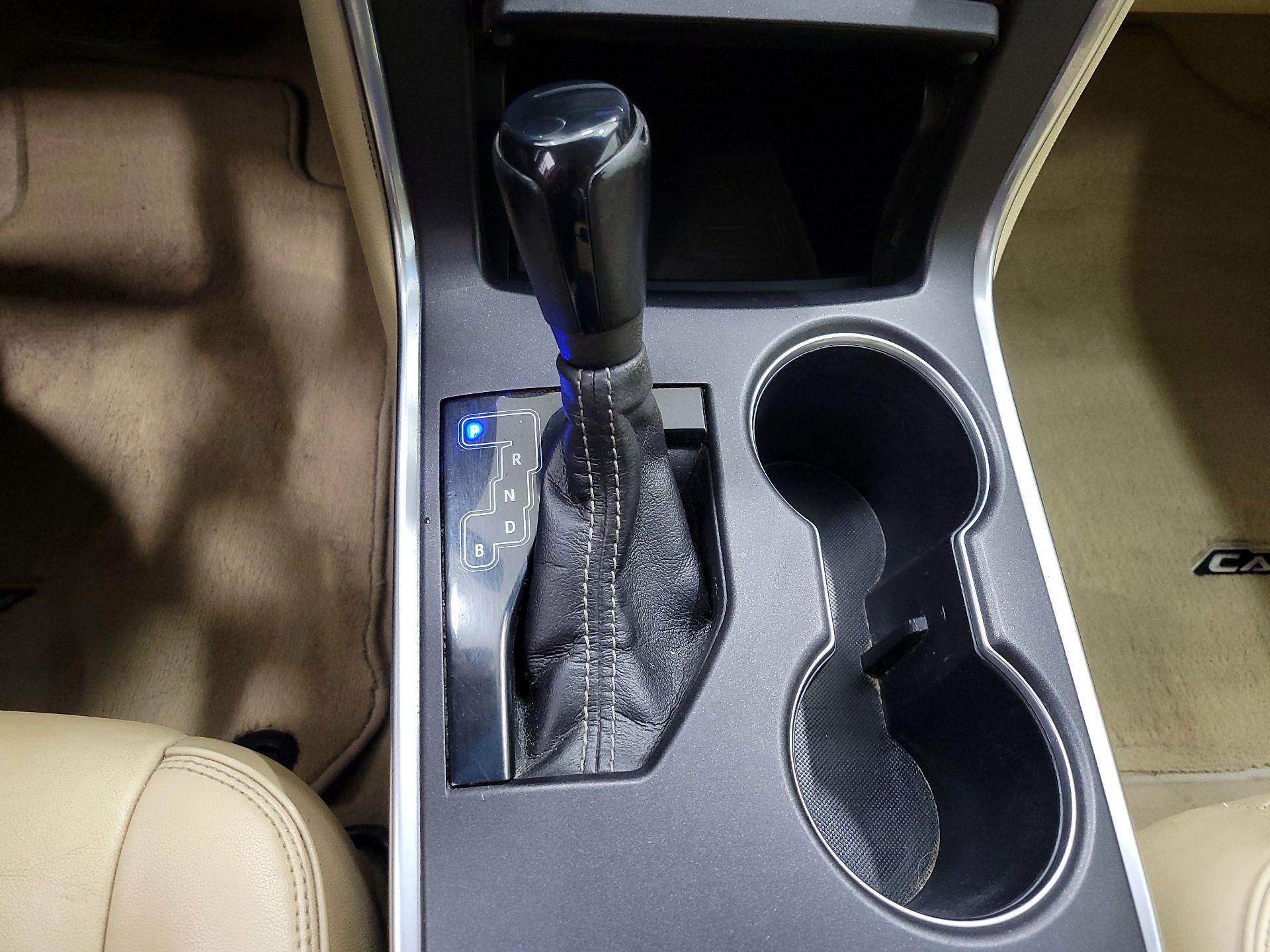 Thumbnail: 2015 Toyota Camry - 17