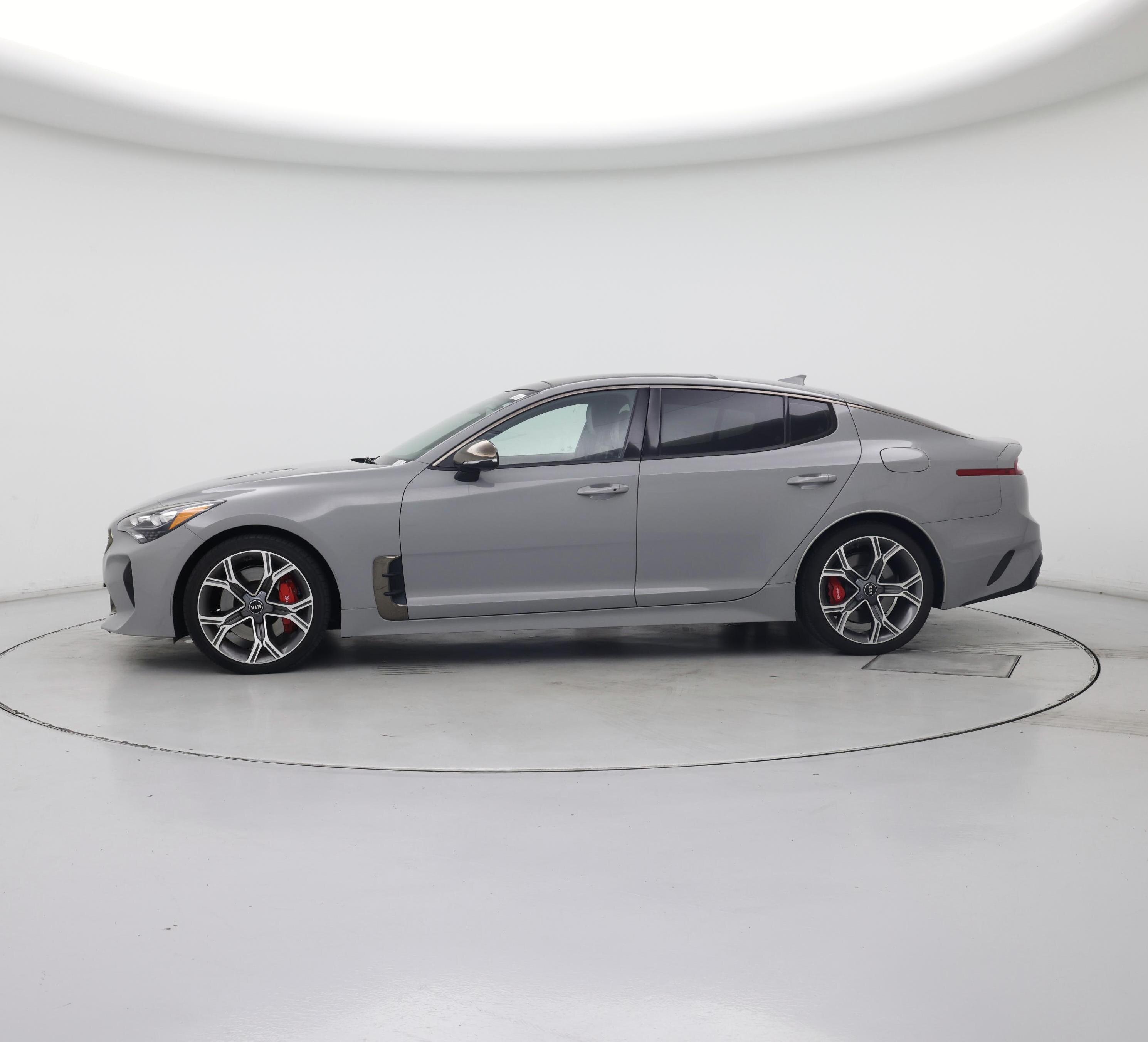 Thumbnail: 2021 Kia Stinger - 3
