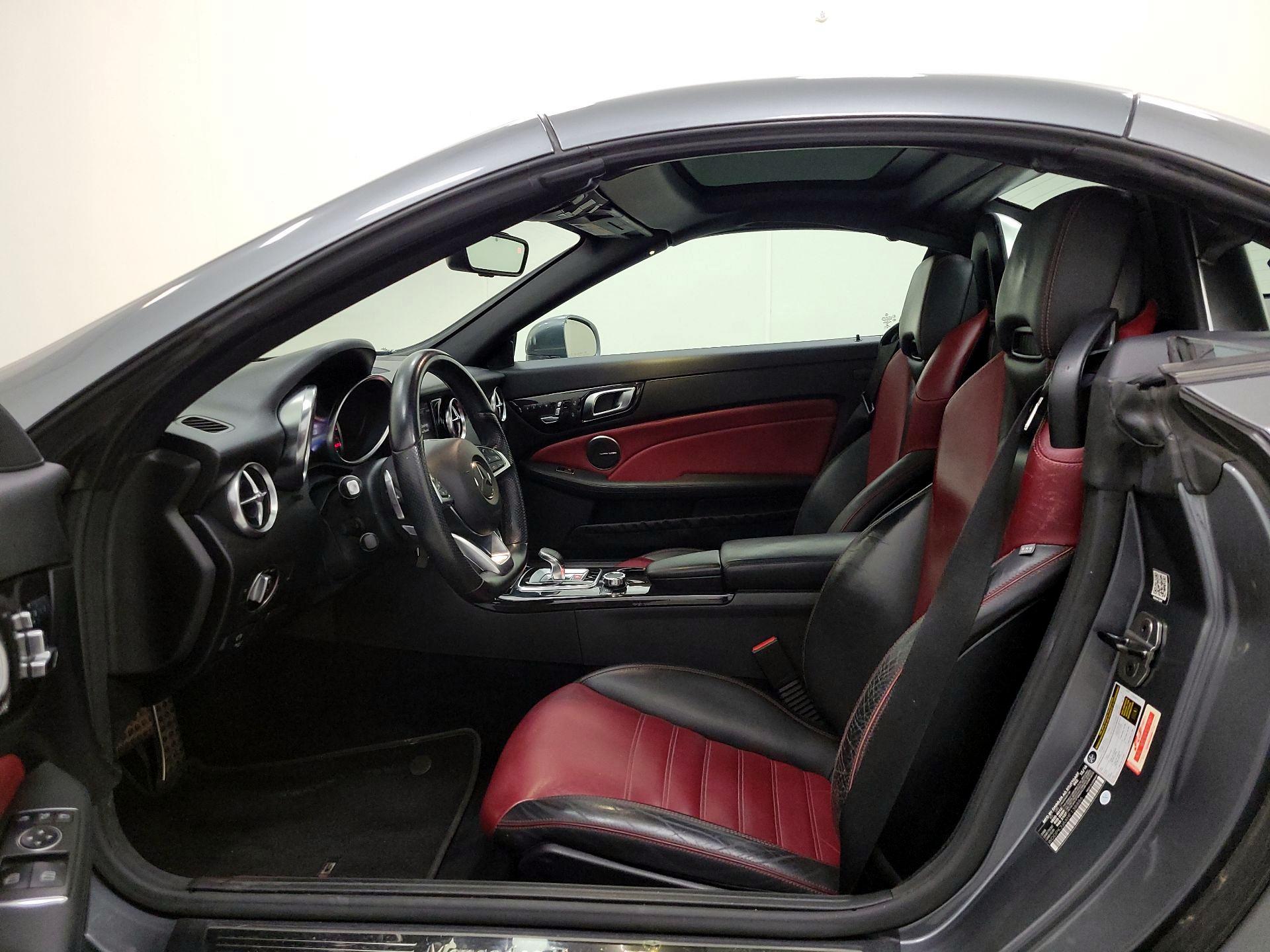 Thumbnail: 2017 Mercedes-Benz SLC - 11