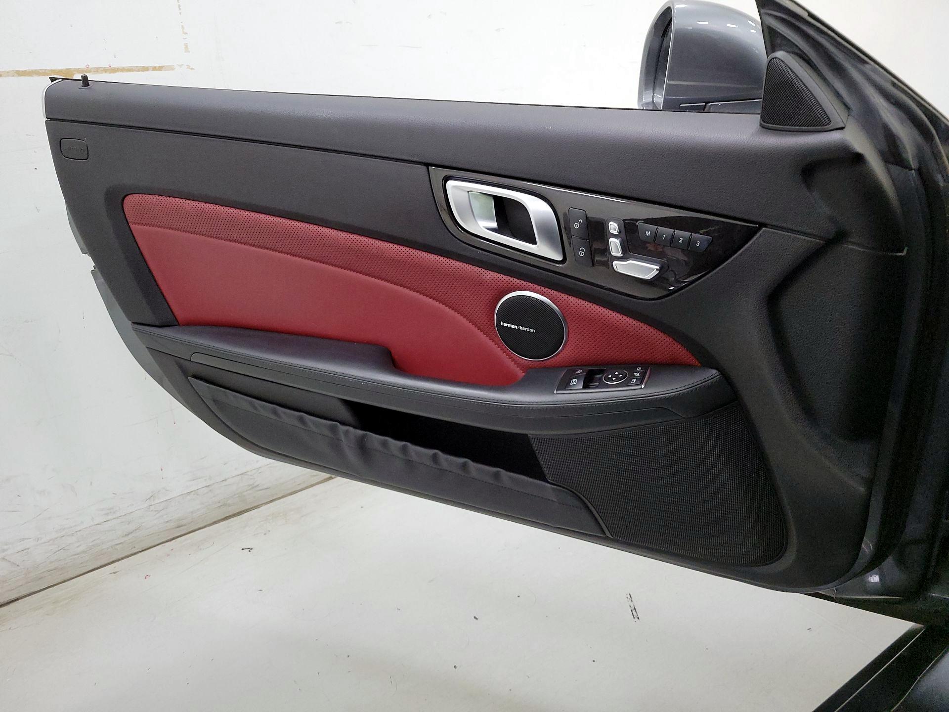 Thumbnail: 2017 Mercedes-Benz SLC - 12