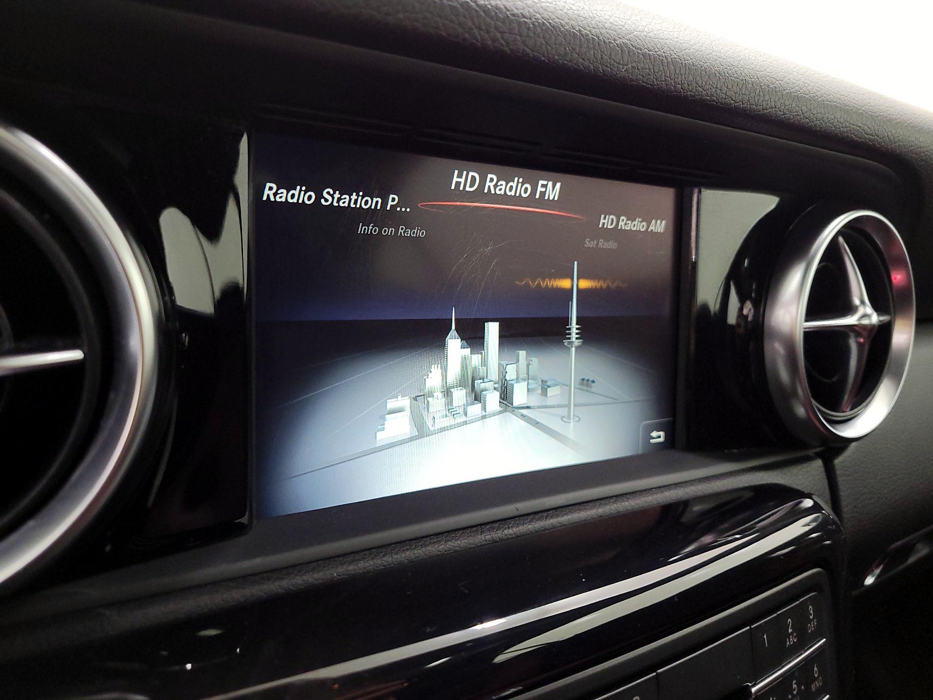 Thumbnail: 2017 Mercedes-Benz SLC - 15