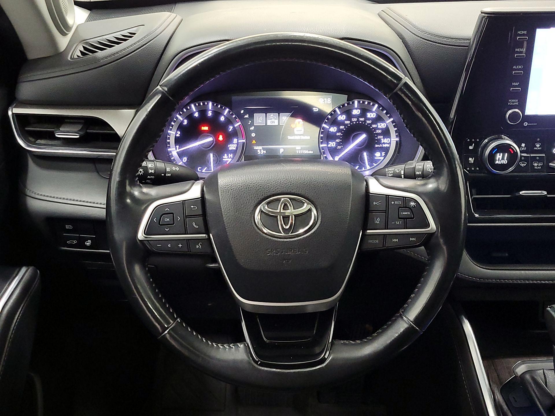 Thumbnail: 2022 Toyota Highlander - 10