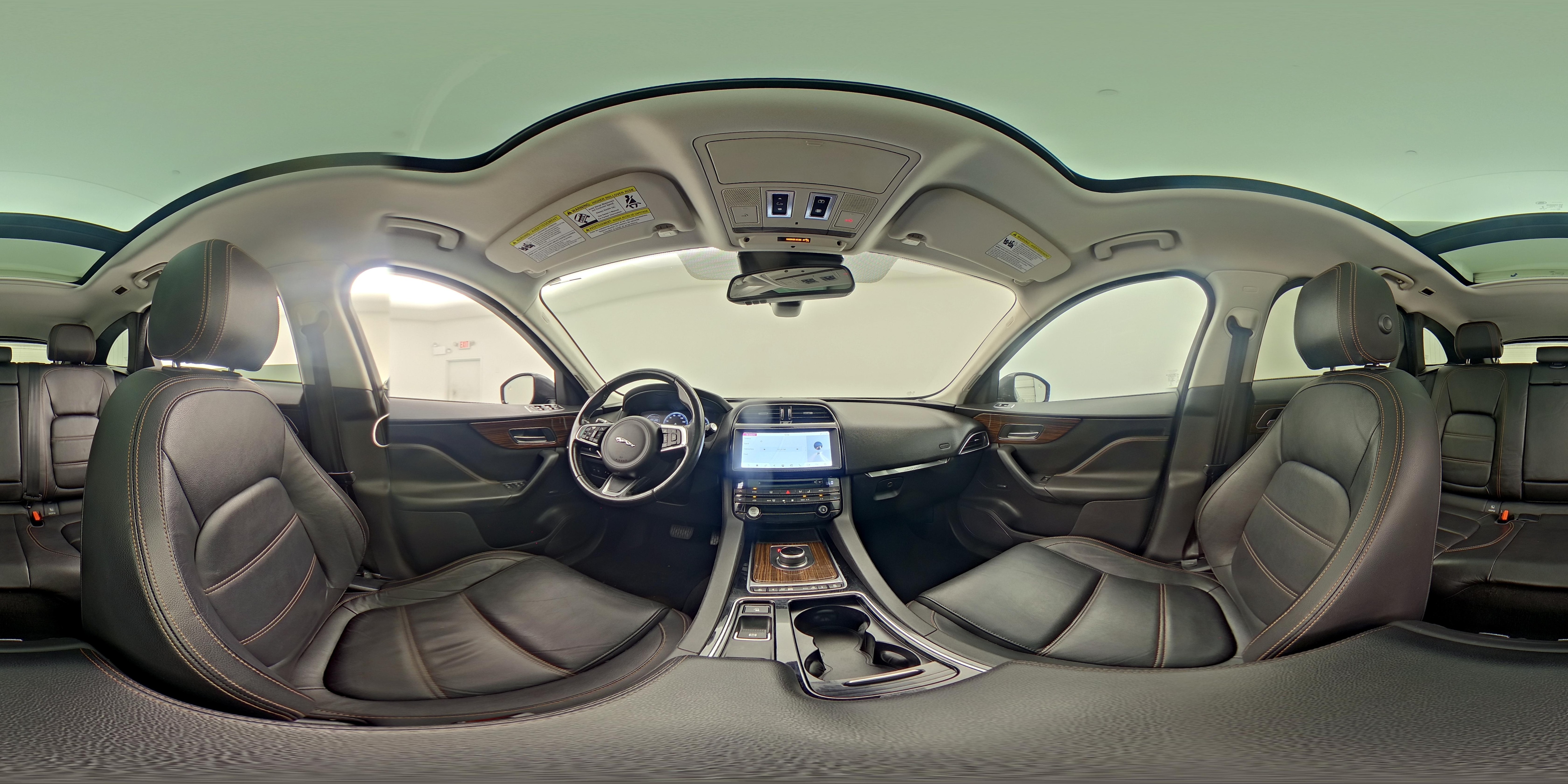 2018 Jaguar F-PACE Prestige - Photo 26